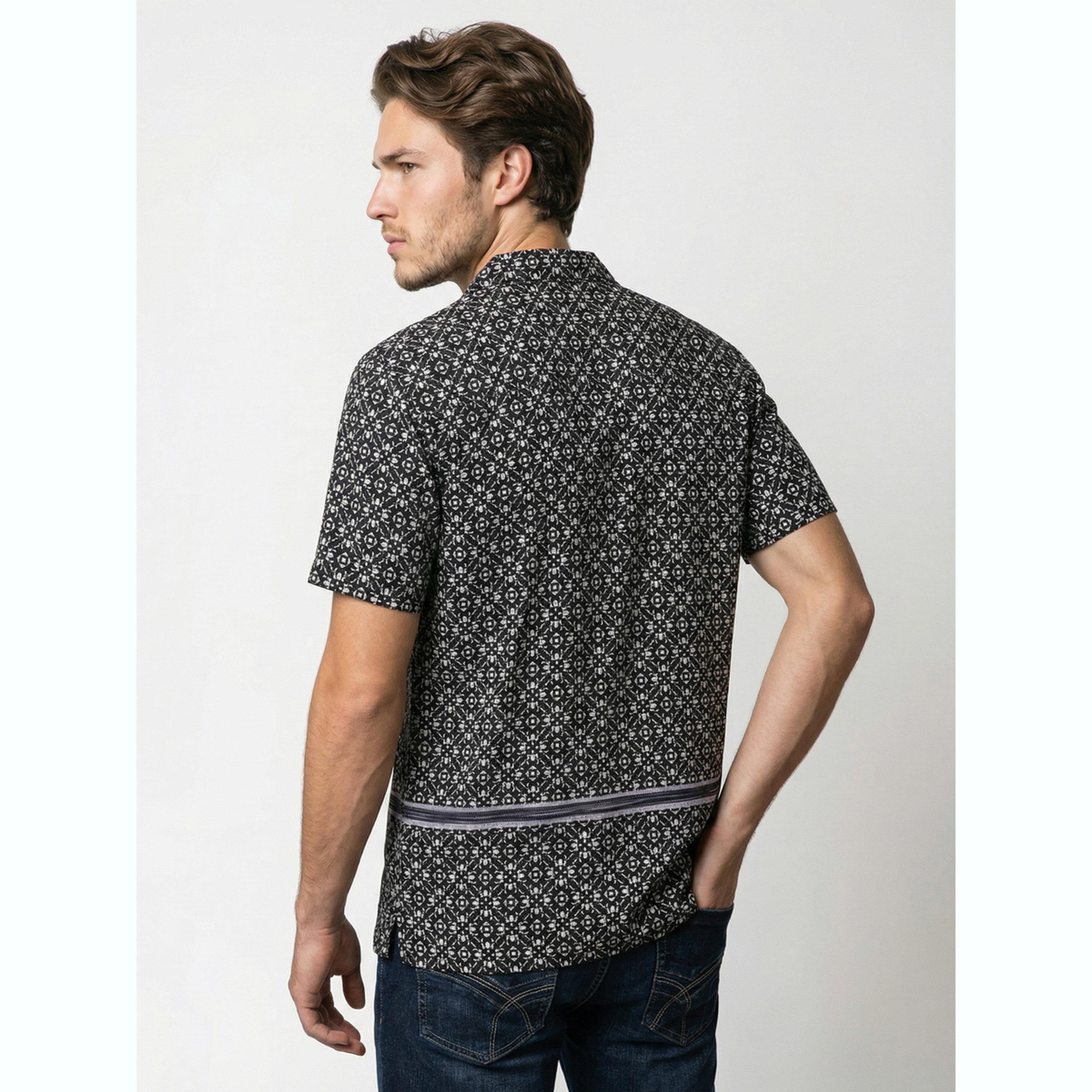 قميص أسود مطبوع بياقة كوبية-men-clothing-shirts-image-5