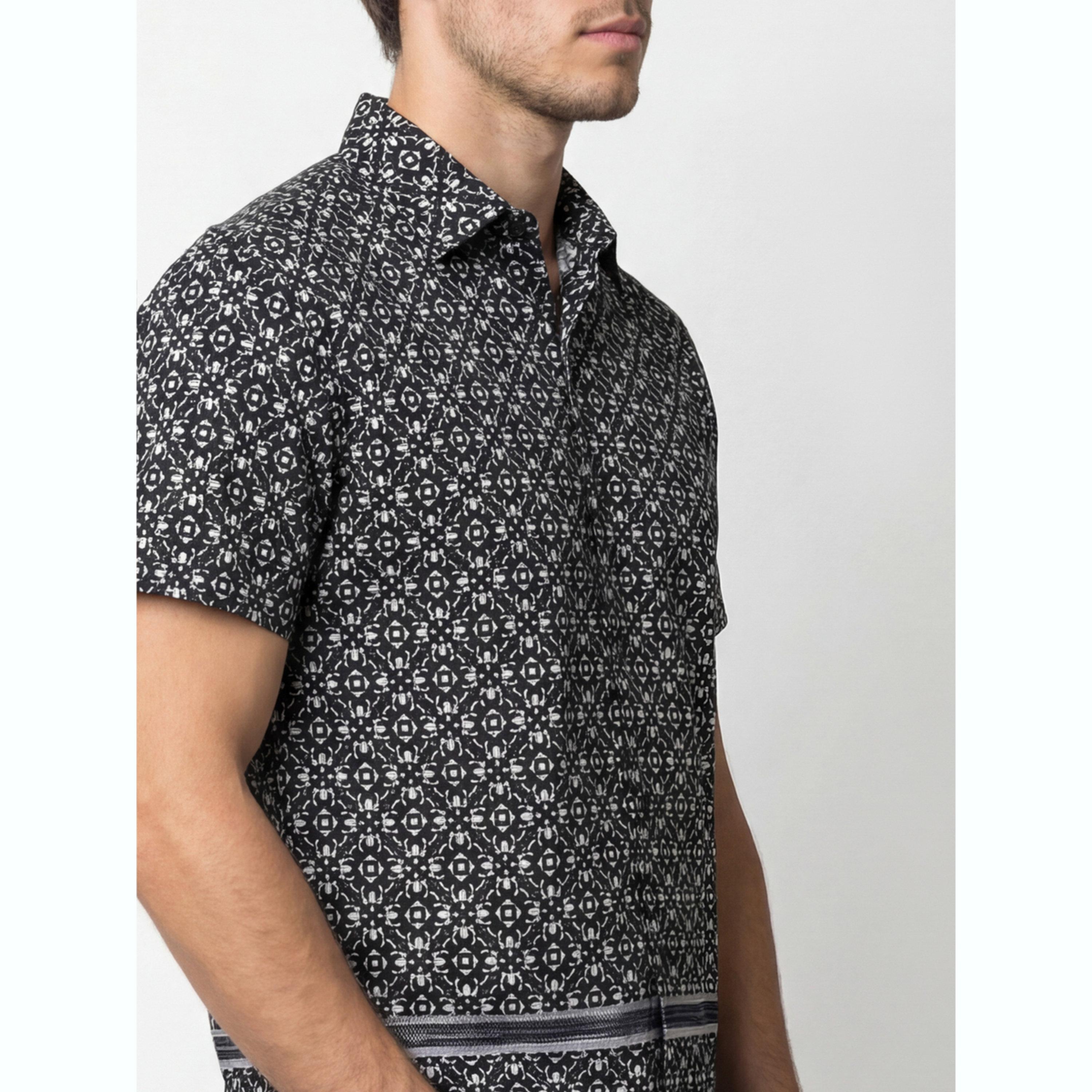 قميص أسود مطبوع بياقة كوبية-men-clothing-shirts-image-6
