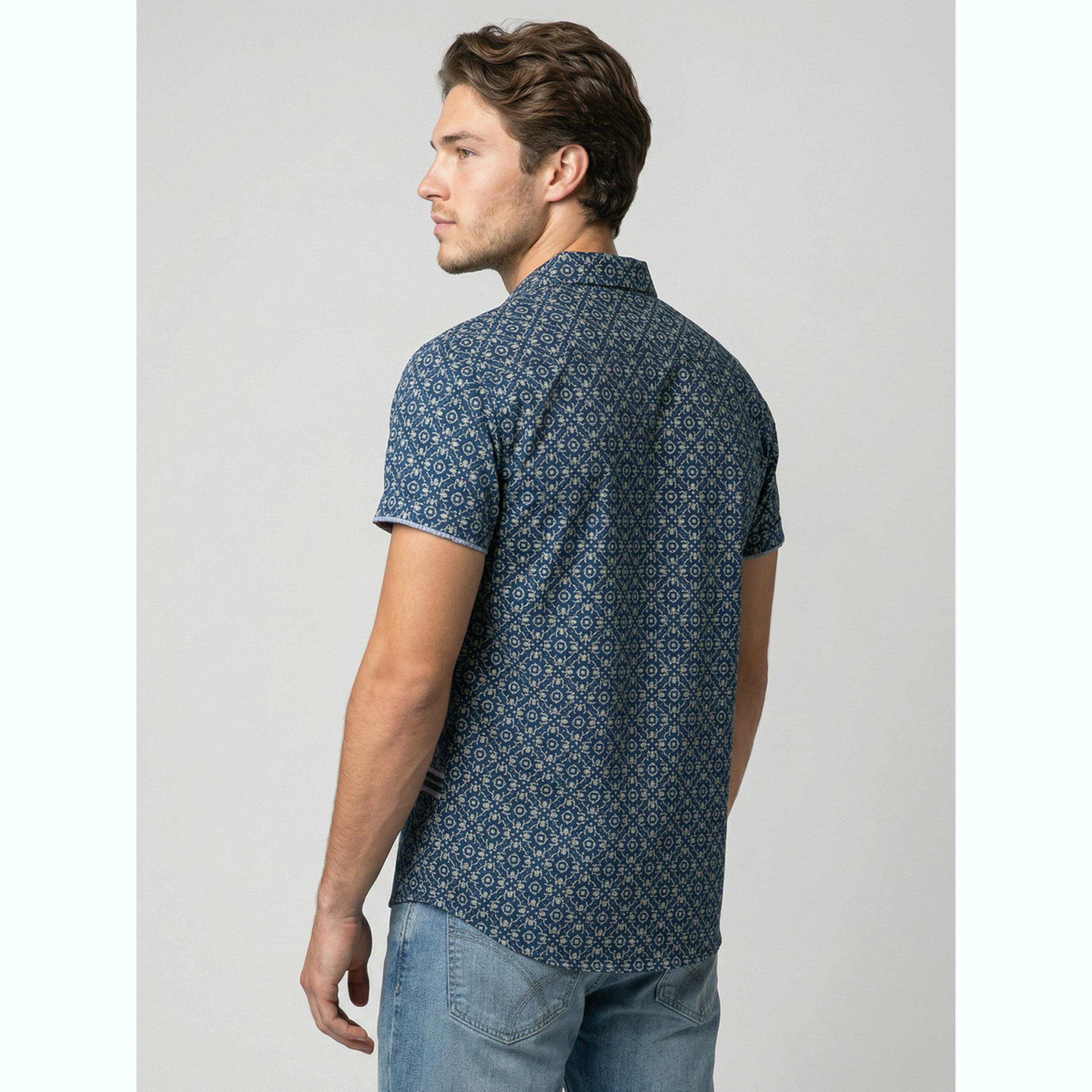 قميص أزرق بنقشات وأكمام قصيرة-men-clothing-shirts-image-5