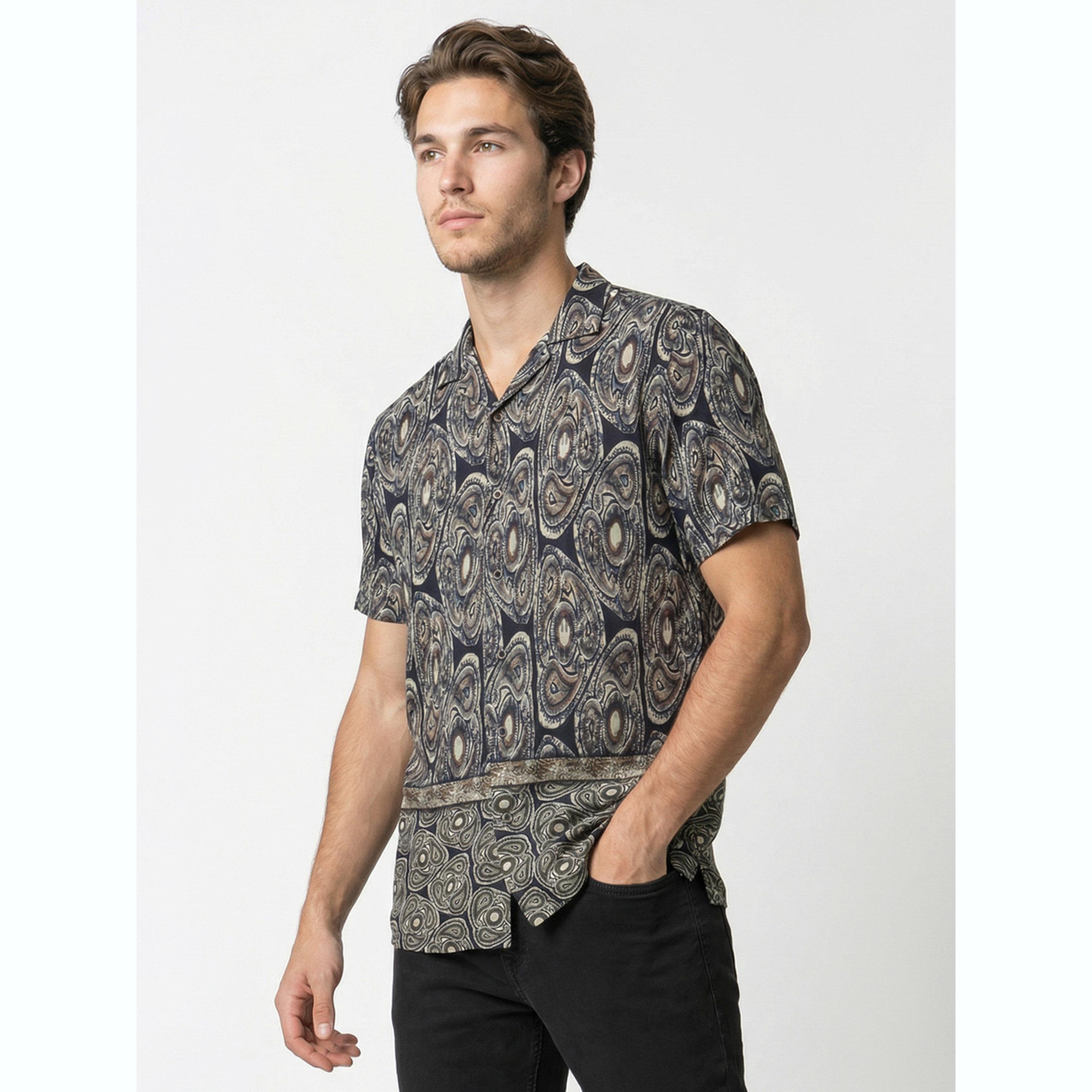 قميص بطبعة بيزلي بياقة كوبية-men-clothing-shirts-image-4