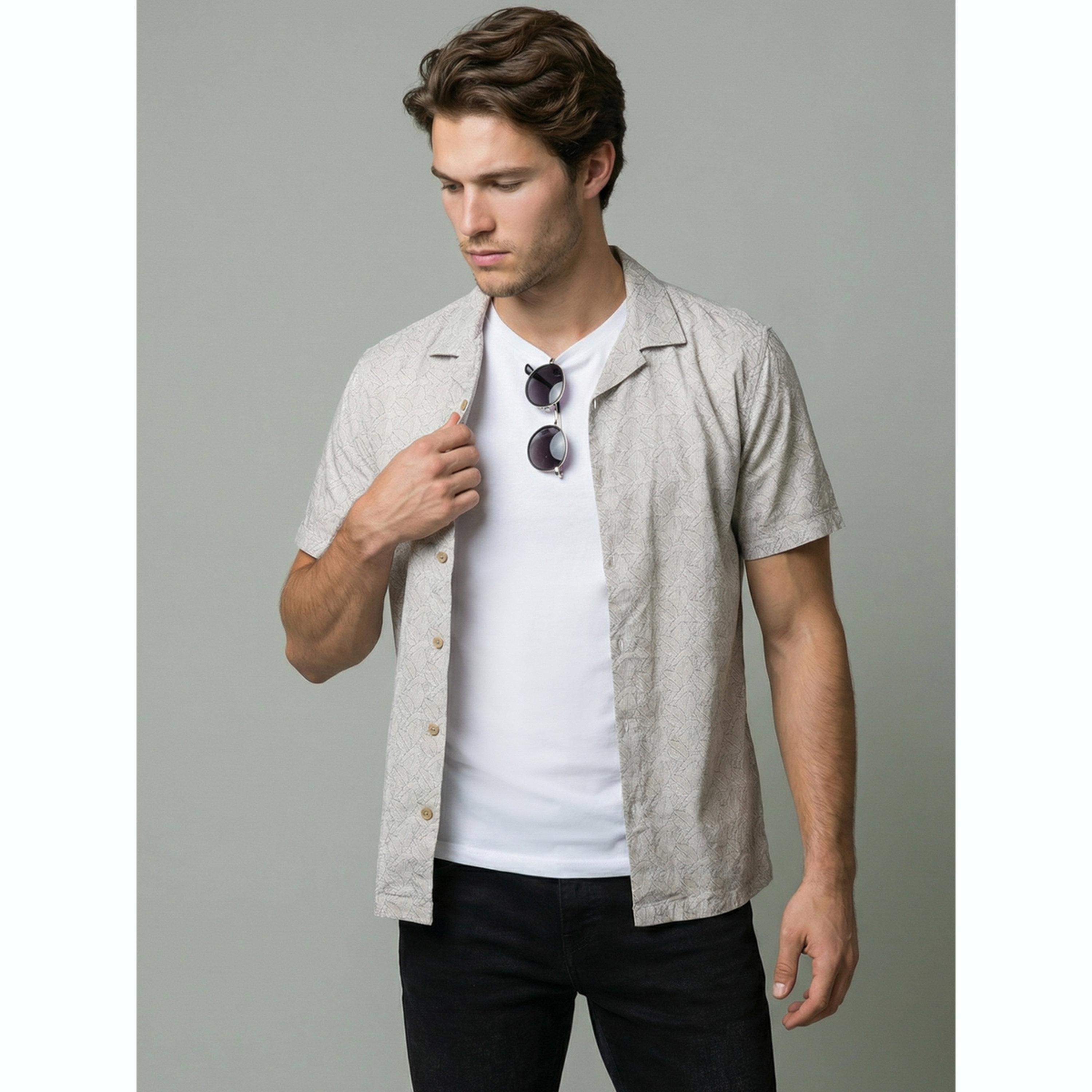 قميص بيج مطبوع بأكمام قصيرة وياقة كوبية-men-clothing-shirts-image-4
