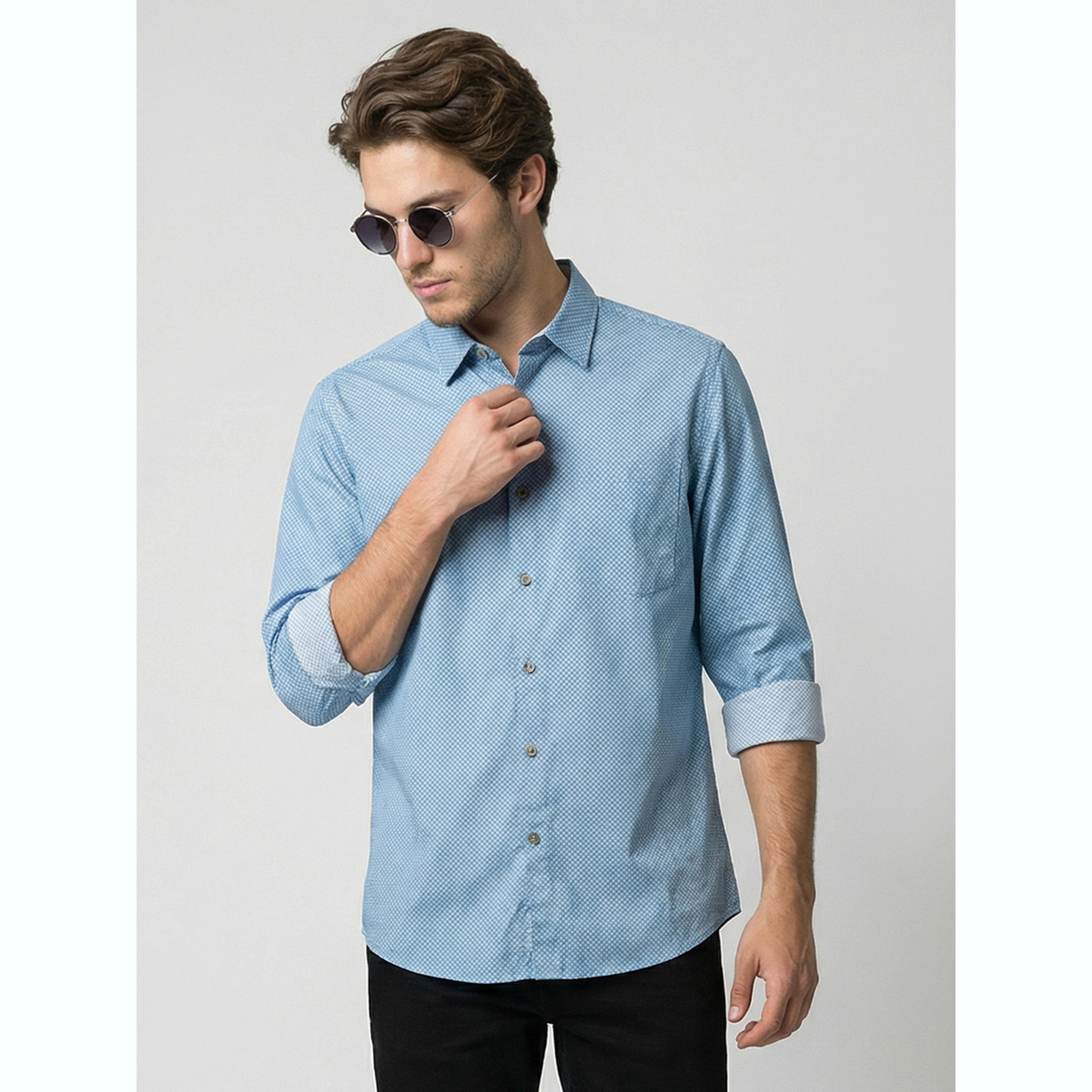 قميص أزرق فاتح بياقة مفرودة-men-clothing-shirts-image-4