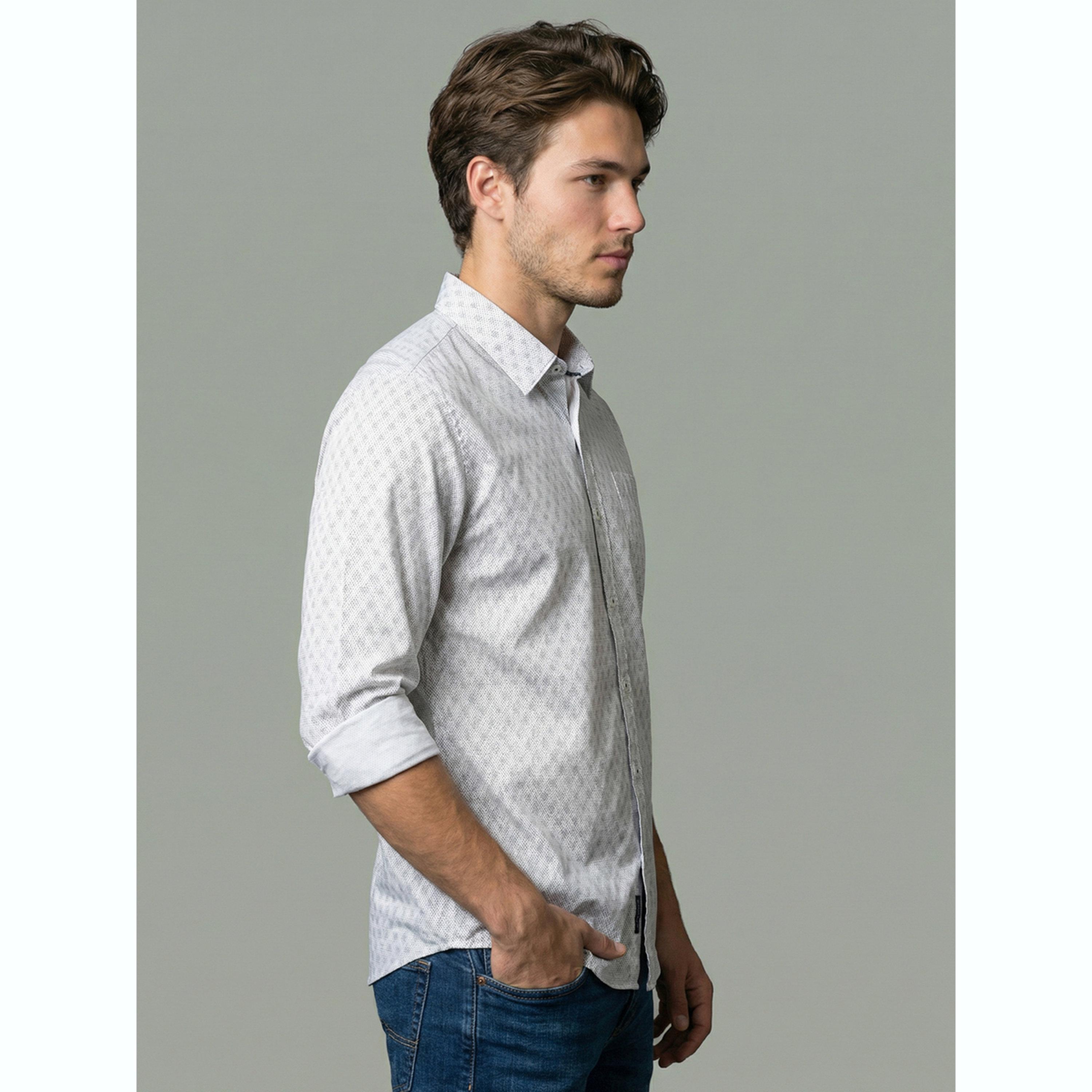 قميص أبيض مطبوع وأكمام طويلة-men-clothing-shirts-image-4