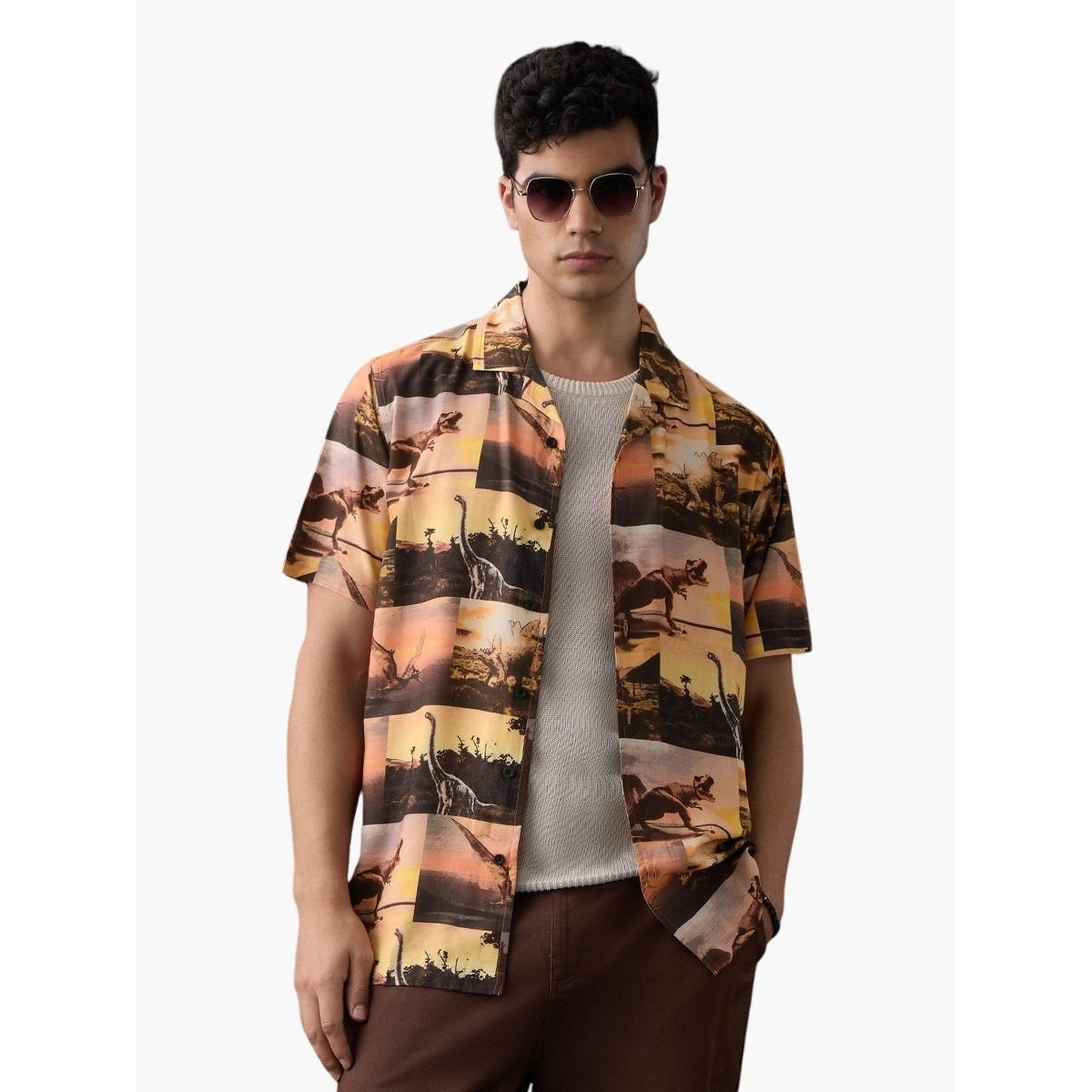 قميص بطبعة جرافيك جوراسيك بارك-men-clothing-shirts-image-1