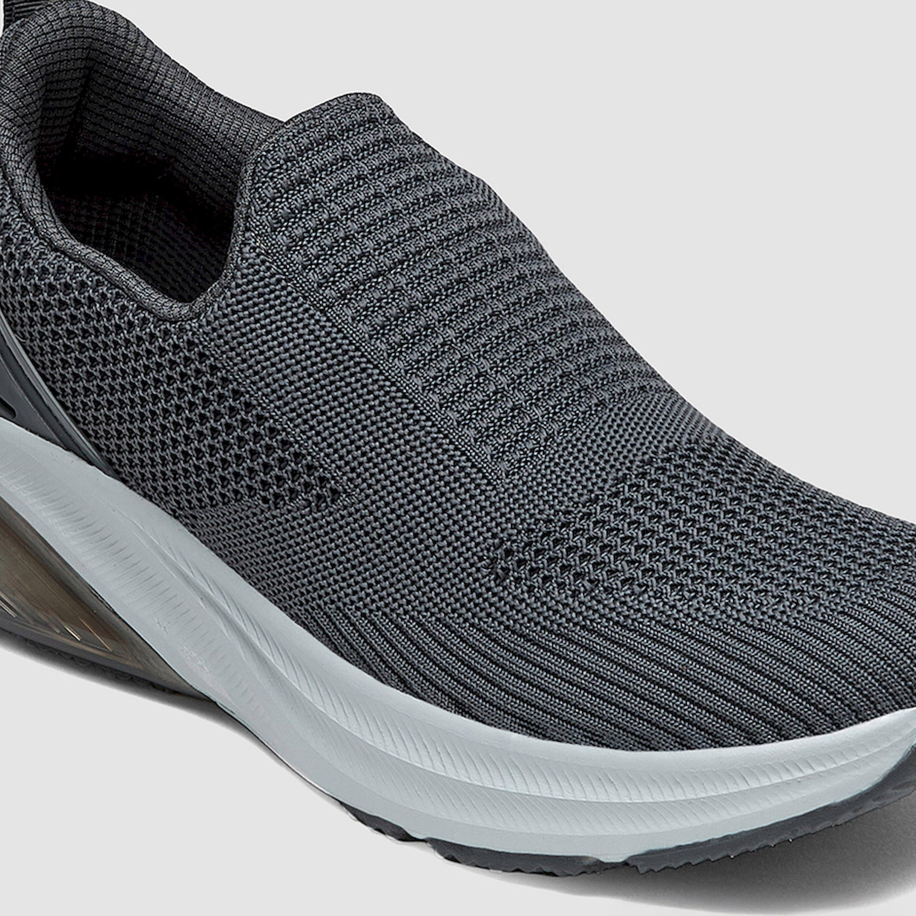 حذاء سنيكرز سهل الارتداء بتفاصيل بارزة الملمس-sports-men-shoes-image-6