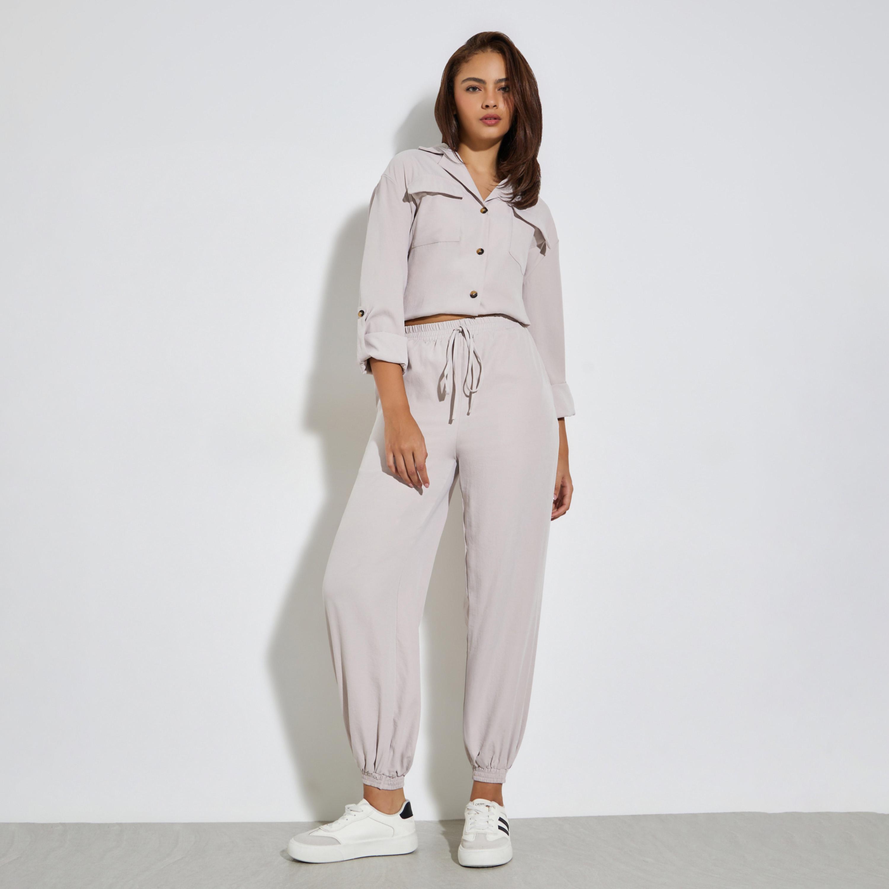 مجموعة من جوغر وبلوزة بأكمام مطوية-women-clothing-coordsets-image-1