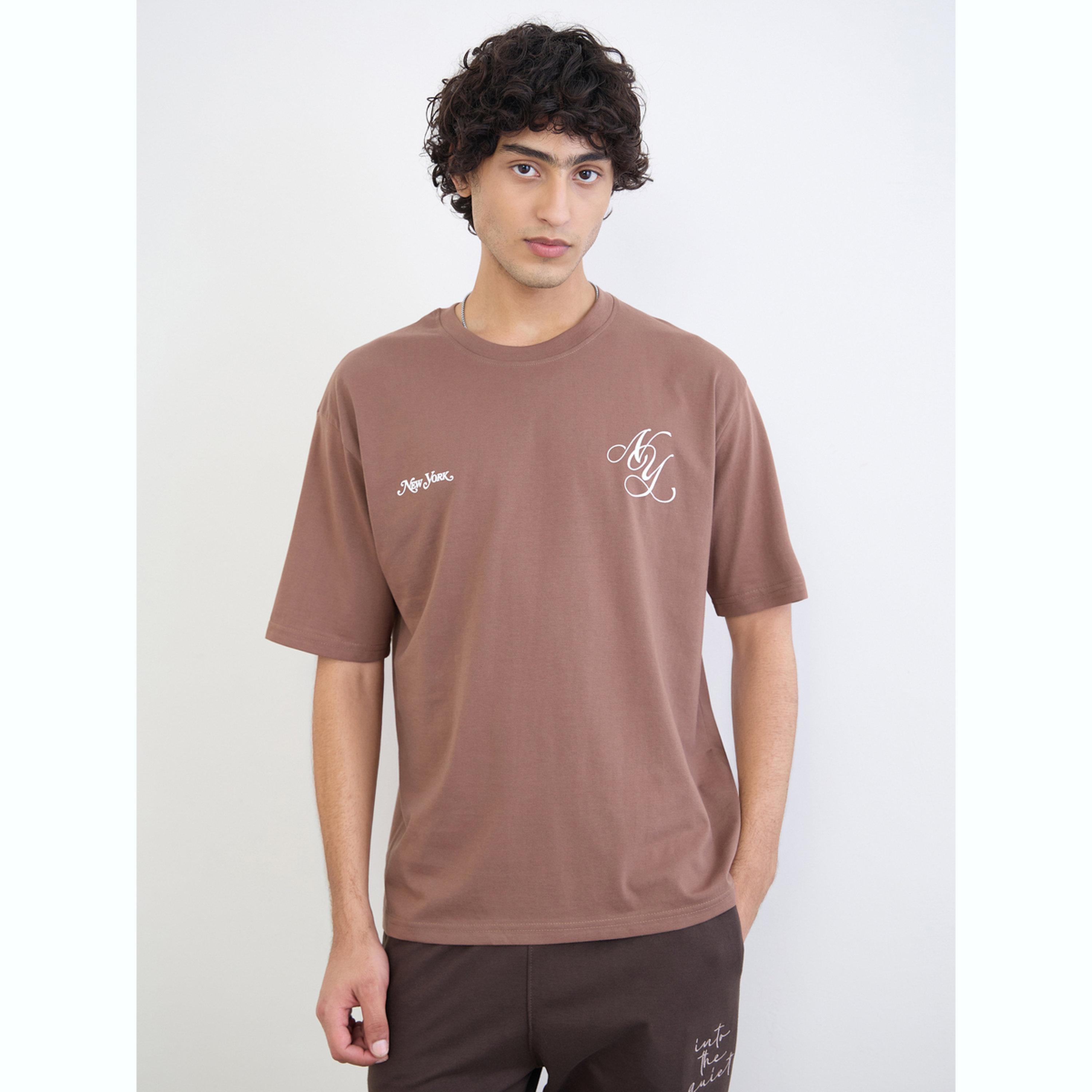 تيشيرت بقصة مريحة وطبعة جرافيك-men-clothing-tshirtsandpolos-tshirts-image-1