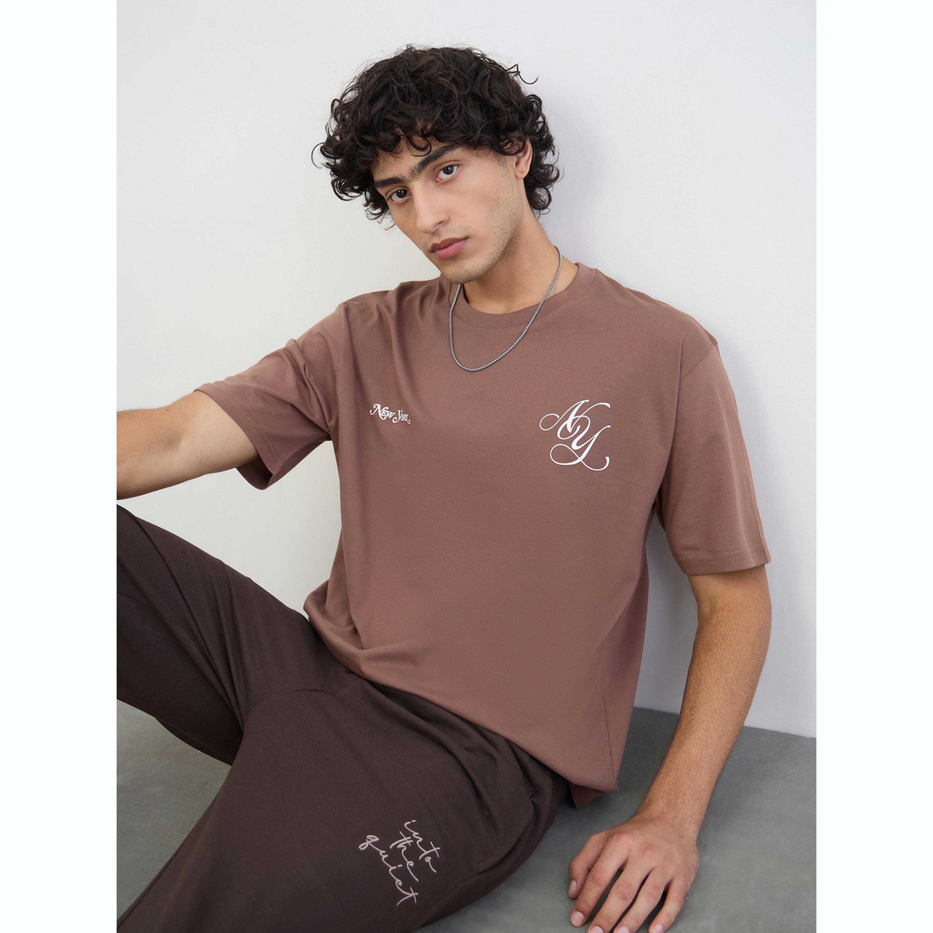 تيشيرت بقصة مريحة وطبعة جرافيك-men-clothing-tshirtsandpolos-tshirts-image-3