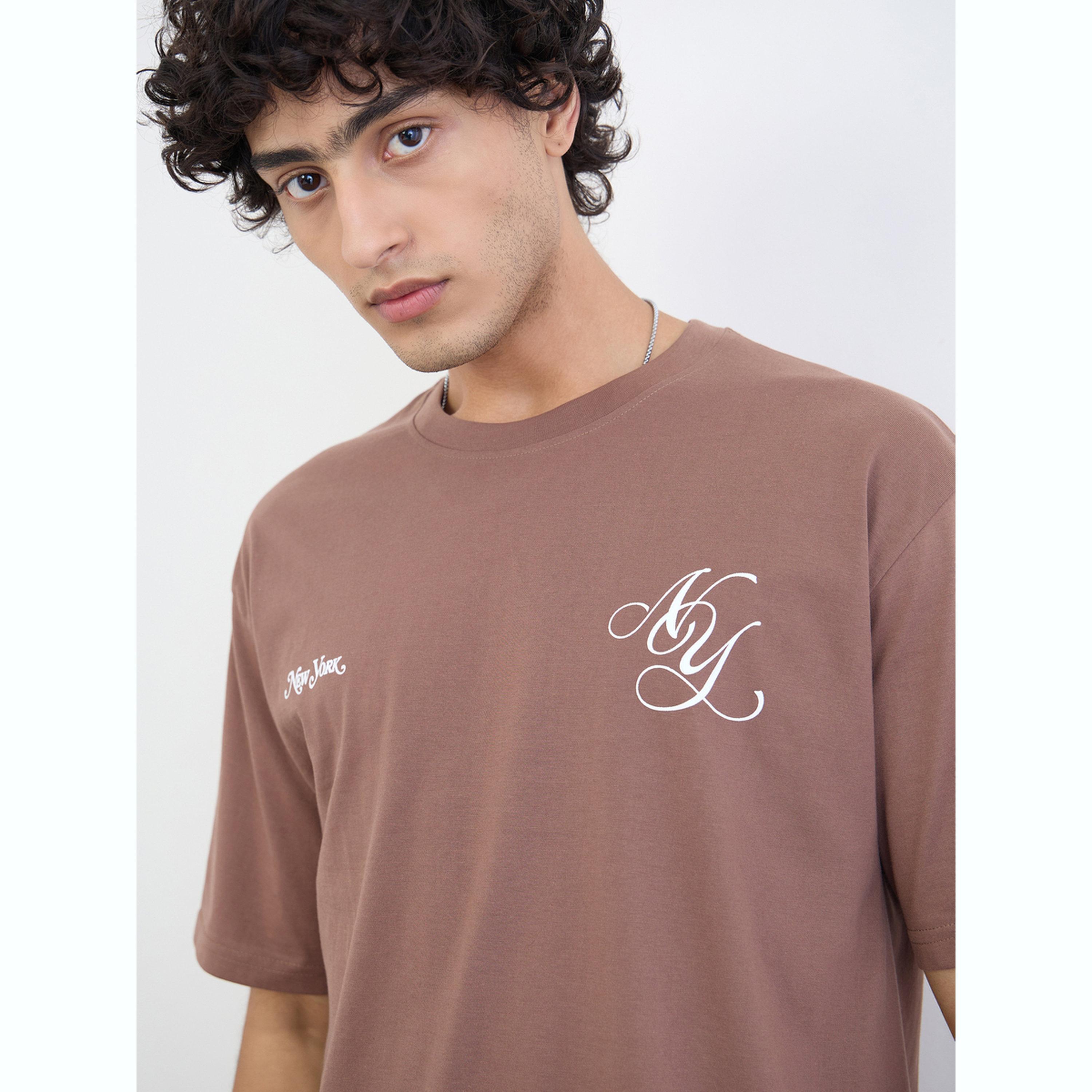 تيشيرت بقصة مريحة وطبعة جرافيك-men-clothing-tshirtsandpolos-tshirts-image-5