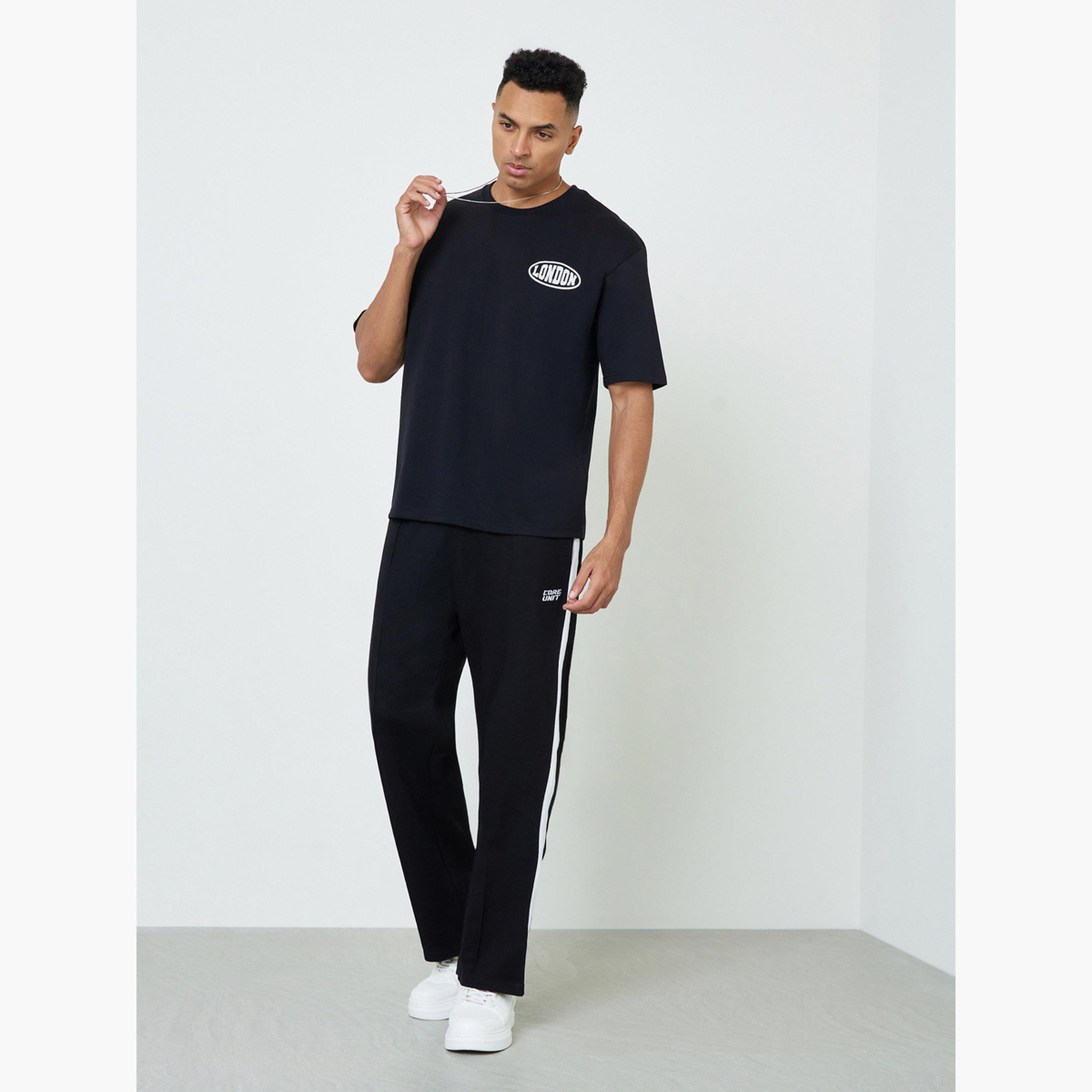 تيشيرت جيرسي بقصة فضفاضة وطبعة نصية للرجال-men-clothing-tshirtsandpolos-tshirts-image-2