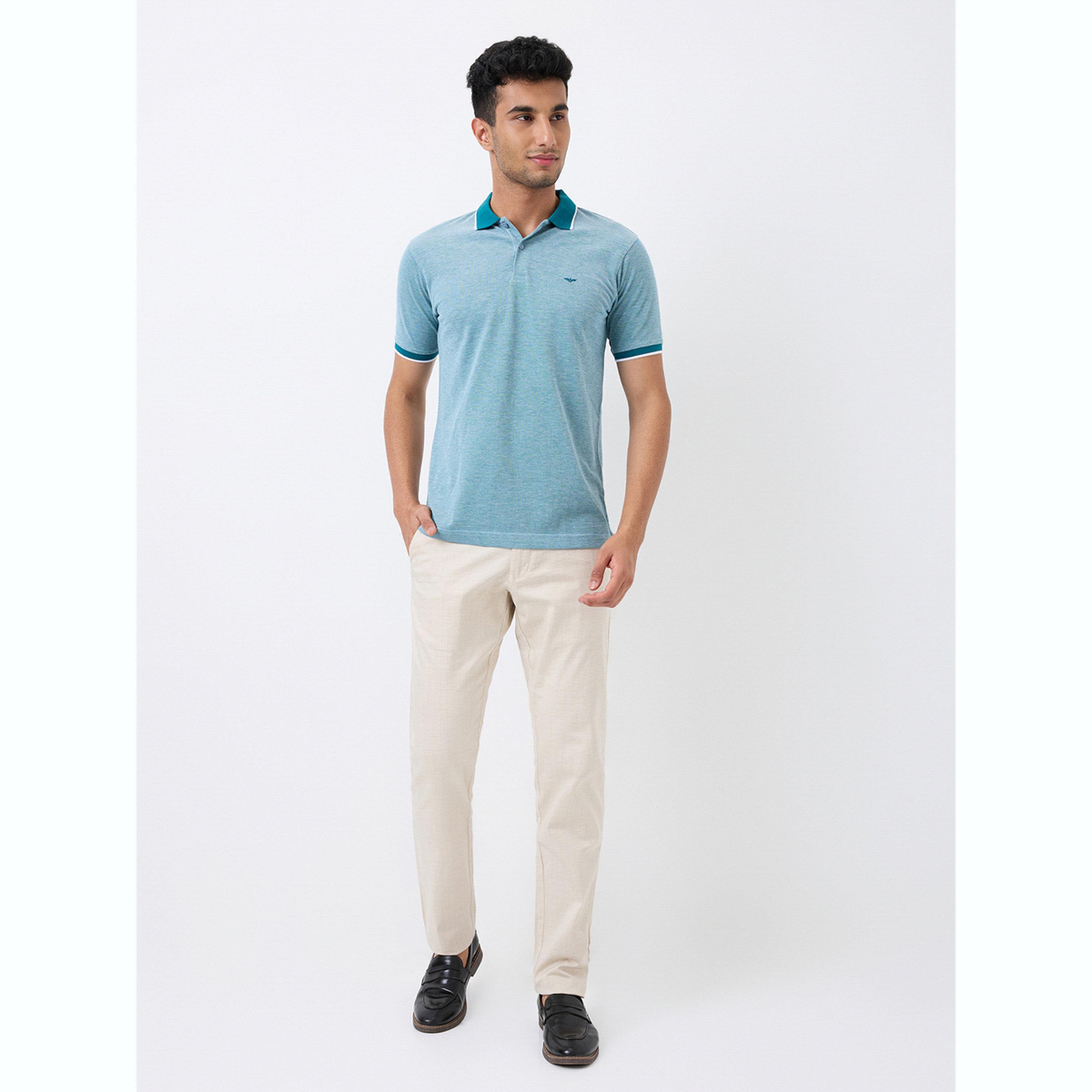 تيشيرت بولو بقصة سليم فت وتفاصيل ملونة-men-clothing-tshirtsandpolos-polos-image-2