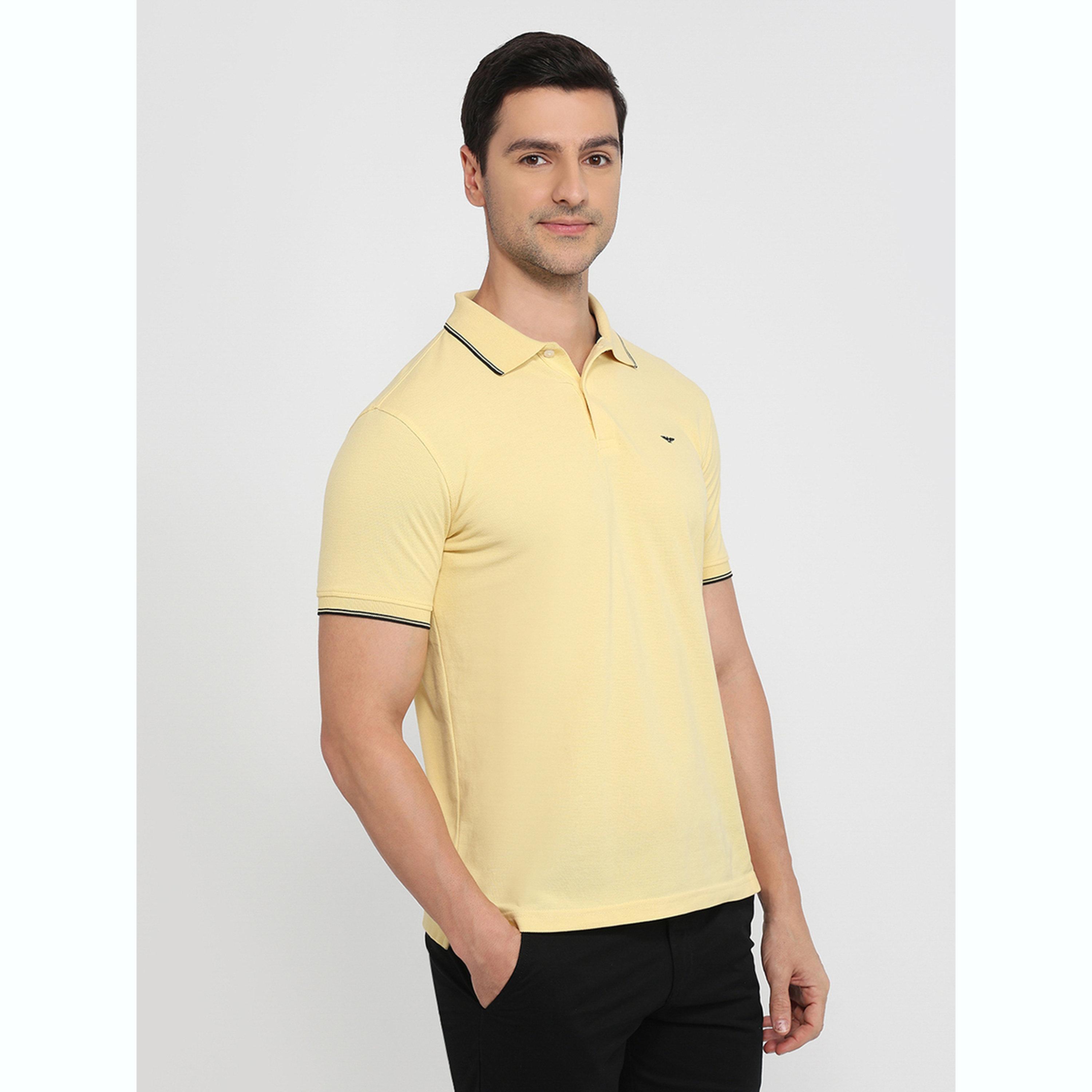 تيشيرت بولو بقصة سليم فت وتفاصيل ملونة-men-clothing-tshirtsandpolos-polos-image-3