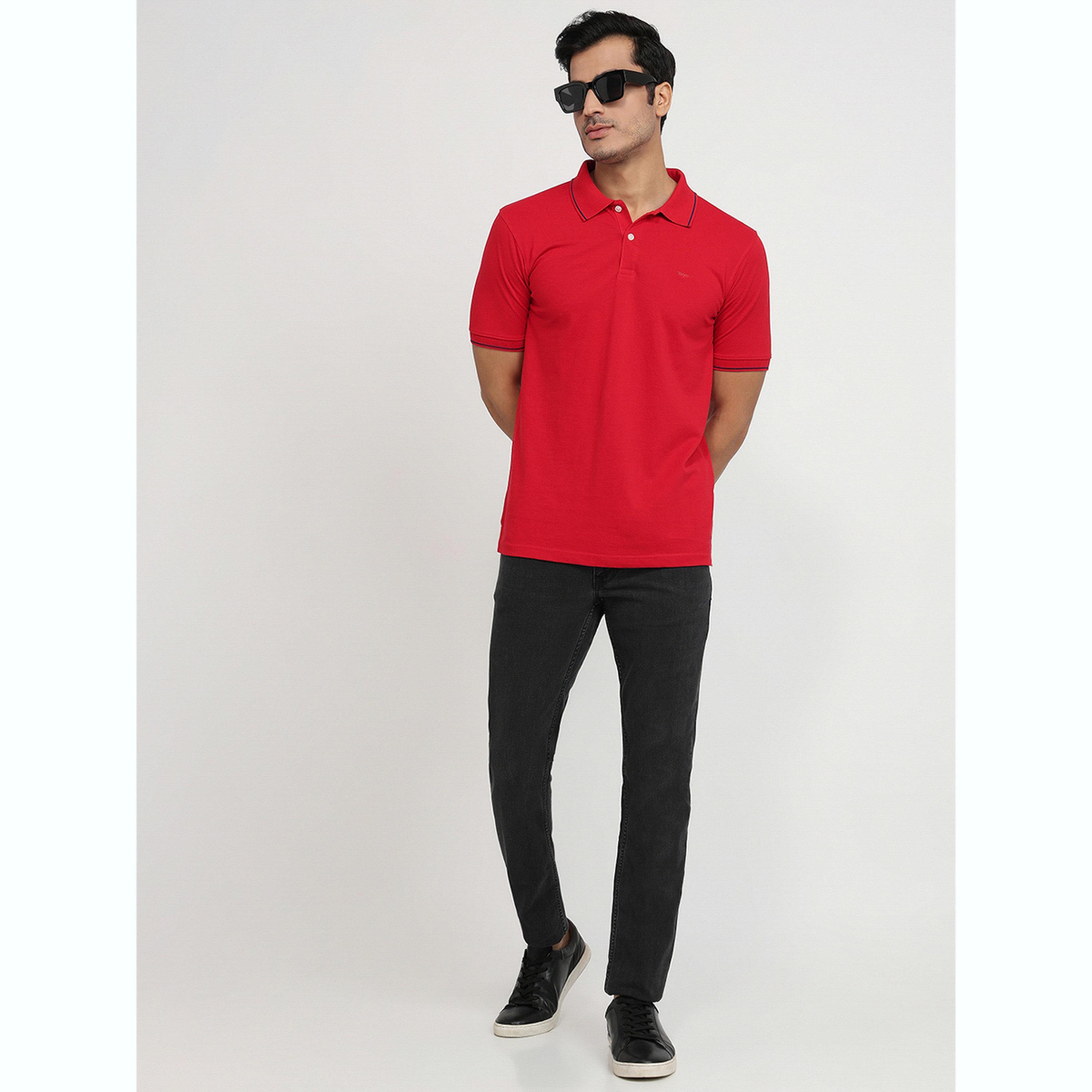 تيشيرت بولو بقصة سليم فت وتفاصيل ملونة-men-clothing-tshirtsandpolos-polos-image-2