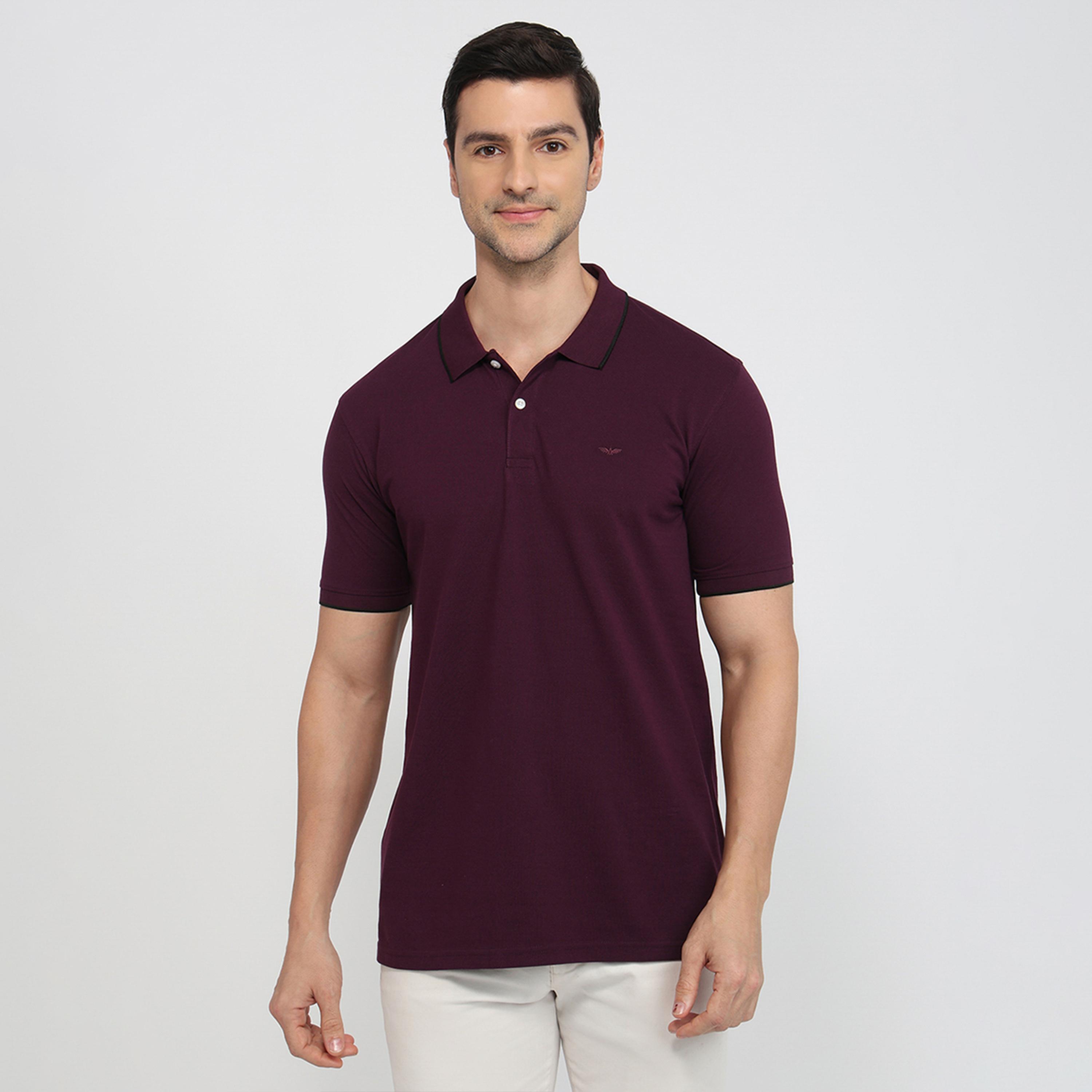 تيشيرت بولو بقصة سليم فت وتفاصيل ملونة-men-clothing-tshirtsandpolos-polos-image-1