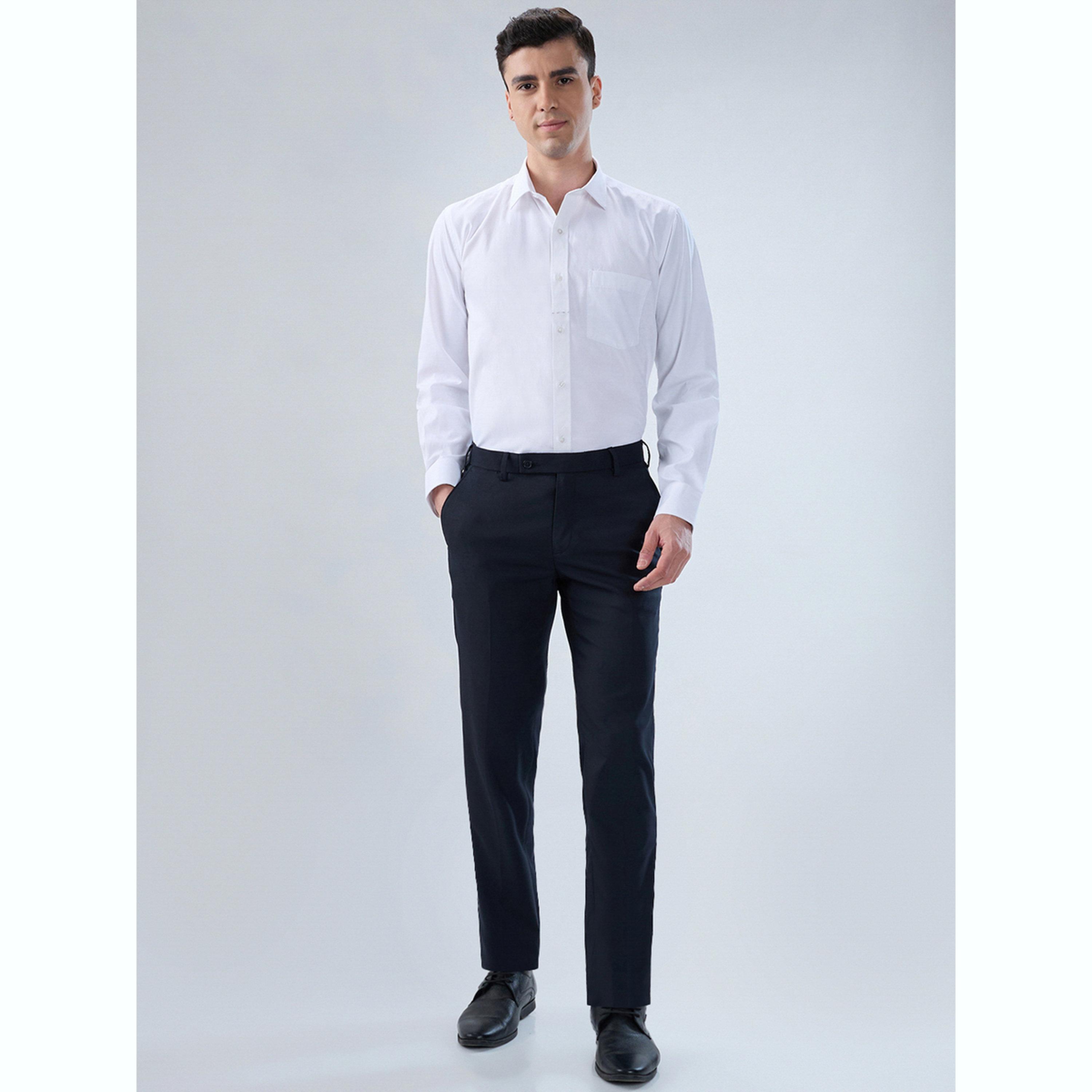 قميص بقصة عادية وتفاصيل جيب سادة-men-clothing-shirts-image-2