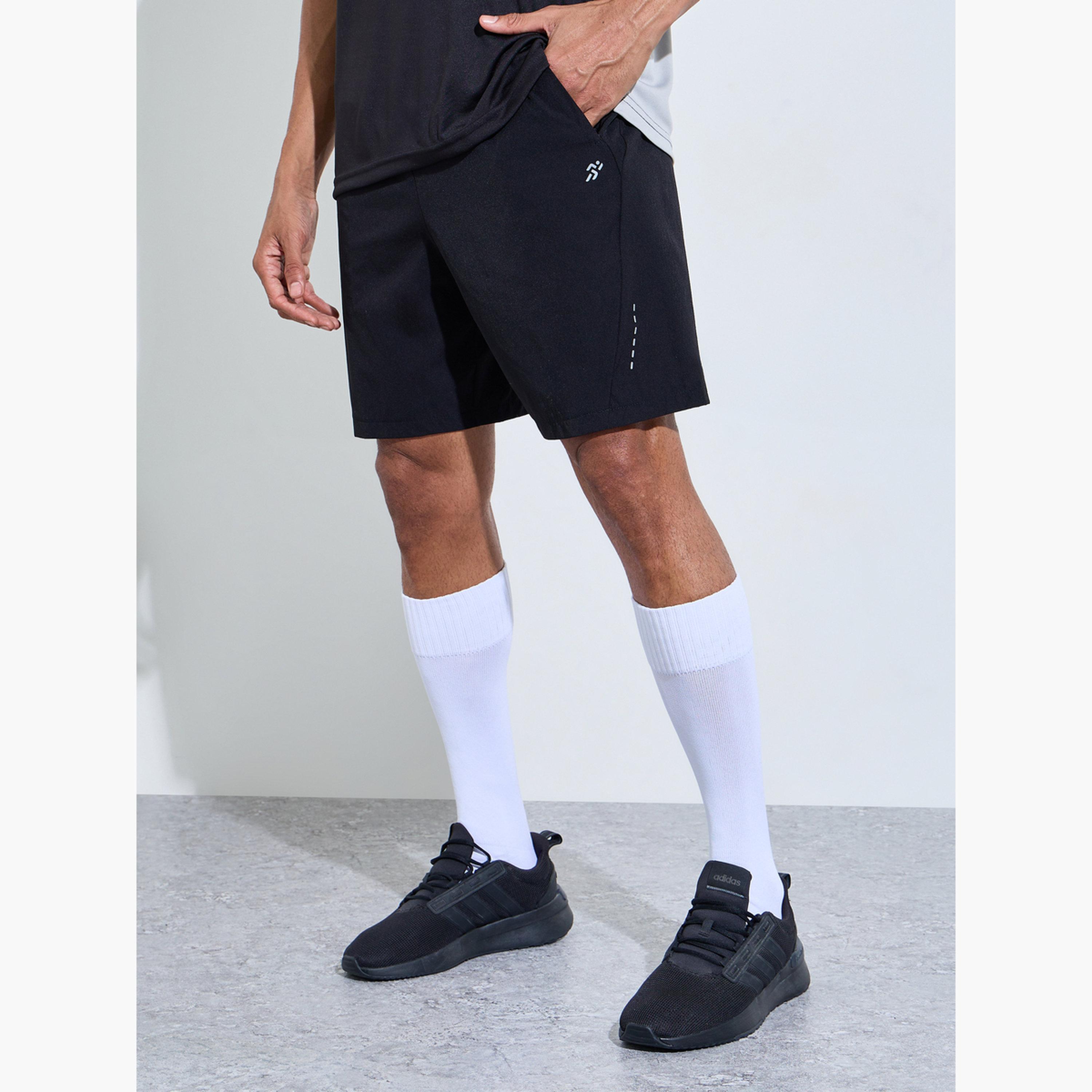 شورت تمرين نايلون بتفاصيل ألواح للرجال-sports-men-clothing-bottoms-shorts-image-1