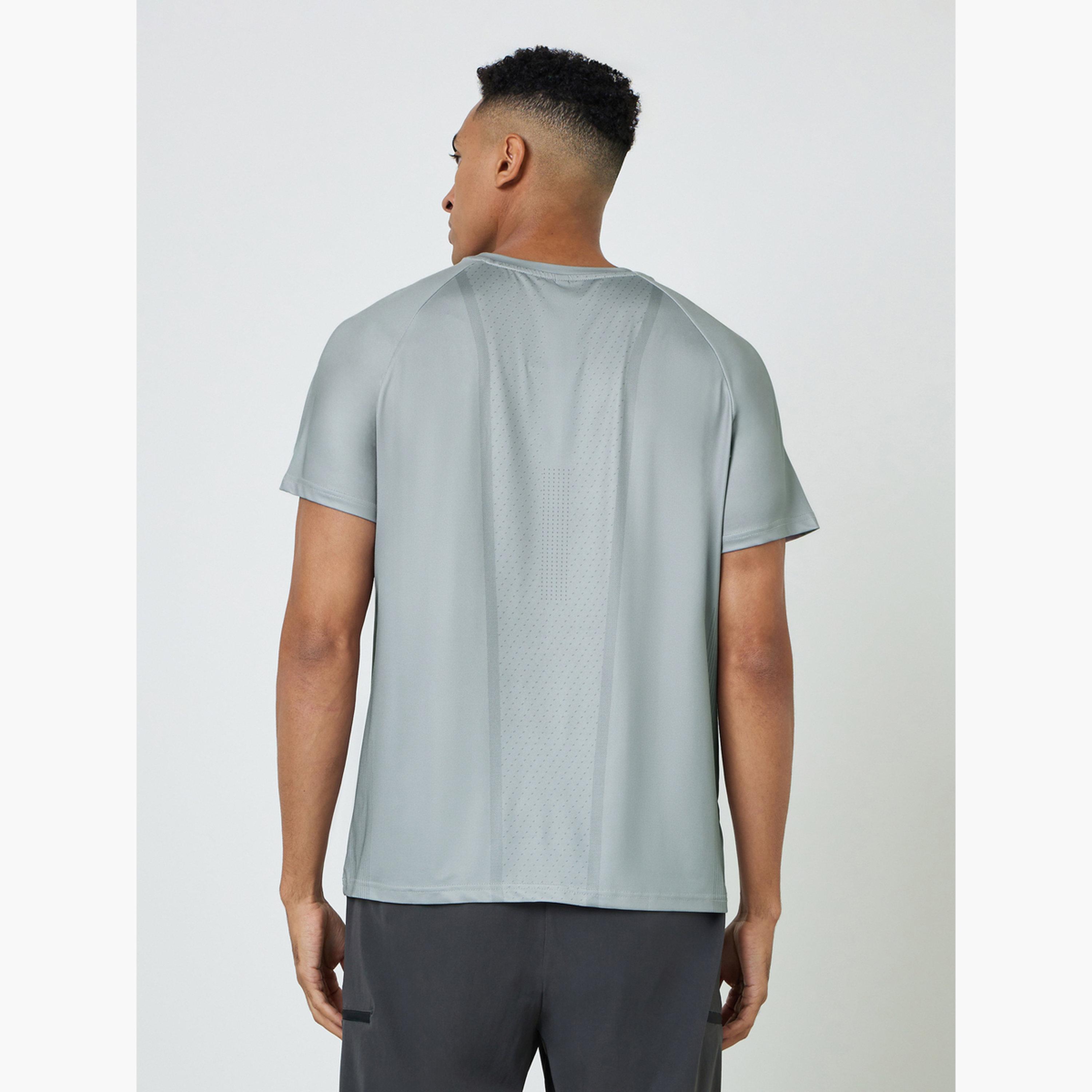 Styli Men Raglan Sleeve Training T-Shirt-men-clothing-sportswearandactivewear-tshirtsandpolos-image-4