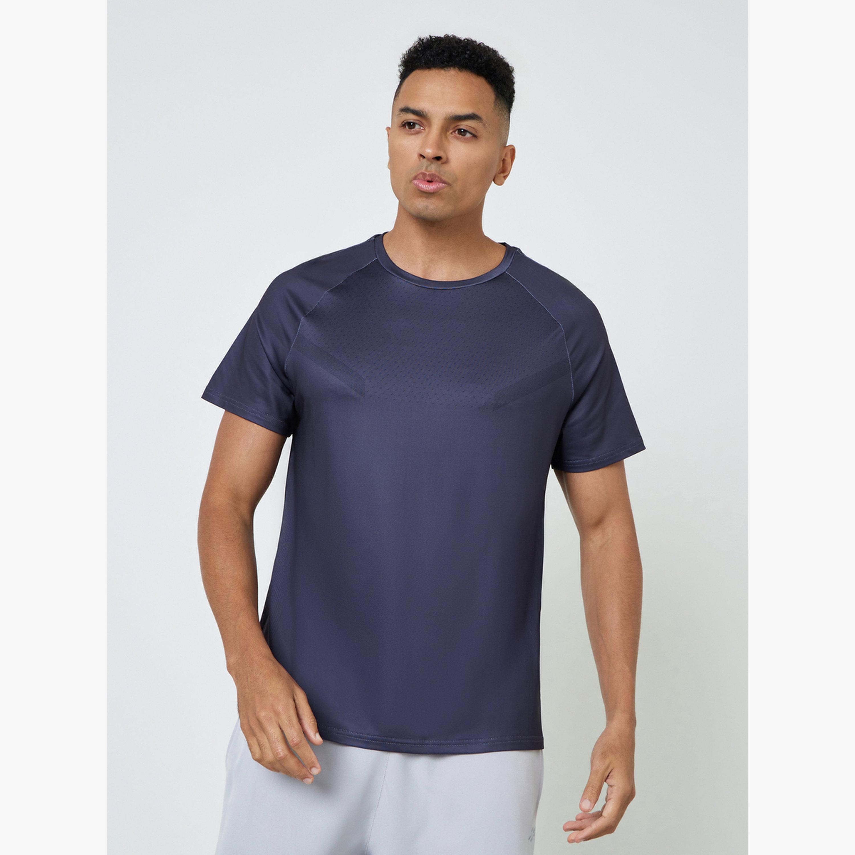Styli Men Raglan Sleeve Training T-Shirt-men-clothing-sportswearandactivewear-tshirtsandpolos-image-3