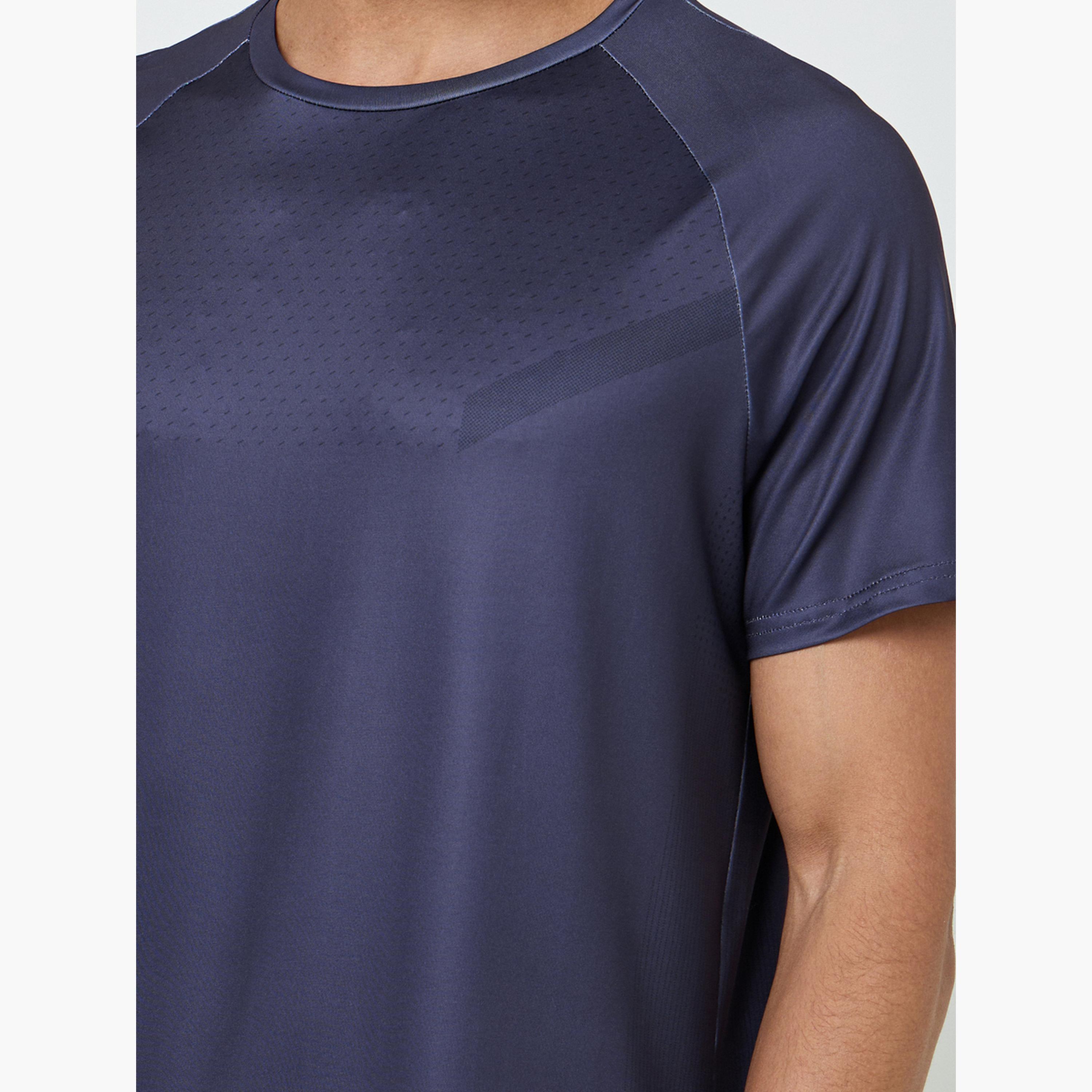 Styli Men Raglan Sleeve Training T-Shirt-men-clothing-sportswearandactivewear-tshirtsandpolos-image-5