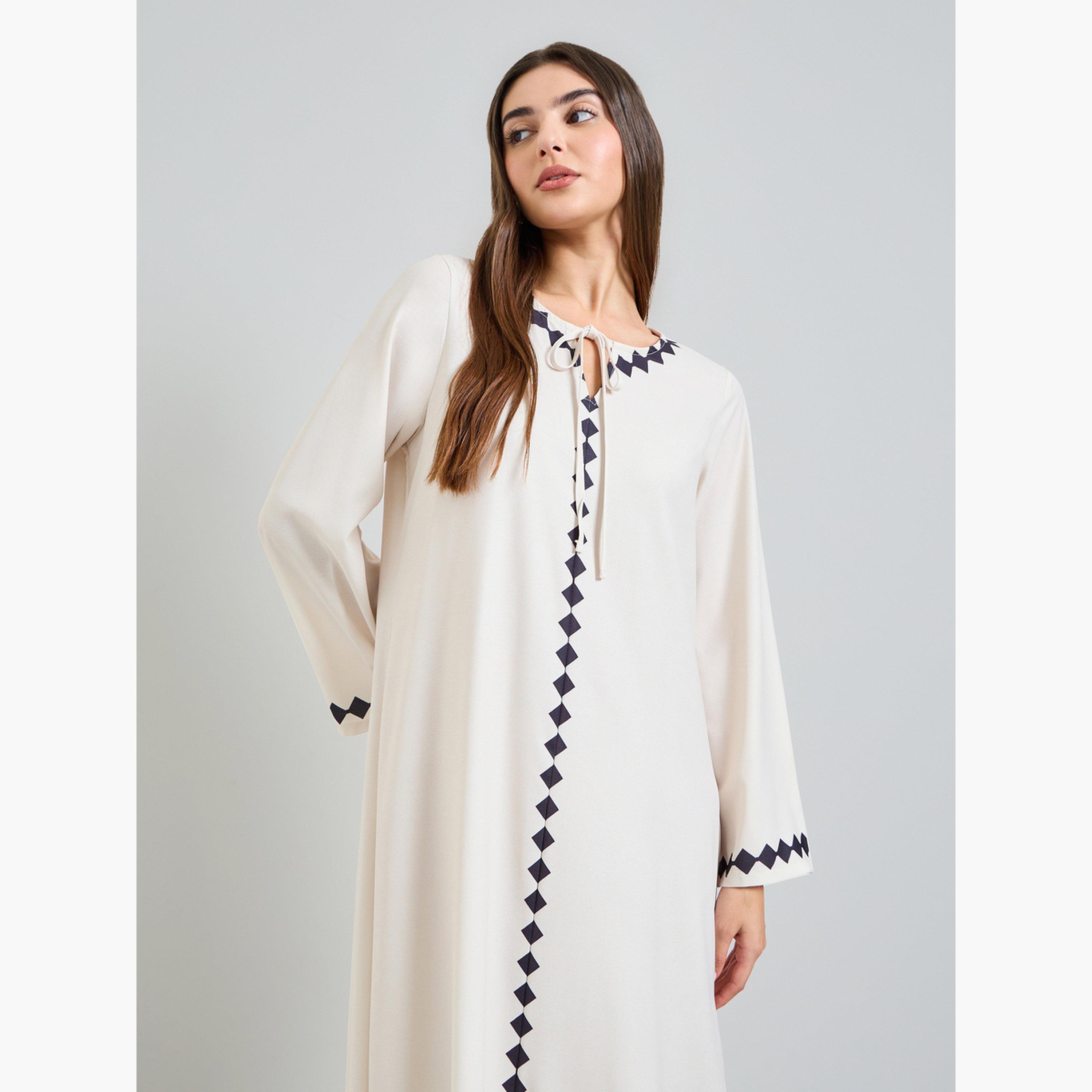 جلابية طويلة مطبعة مع ياقة بأربطة-women-arabicclothing-jalabiyas-image-2