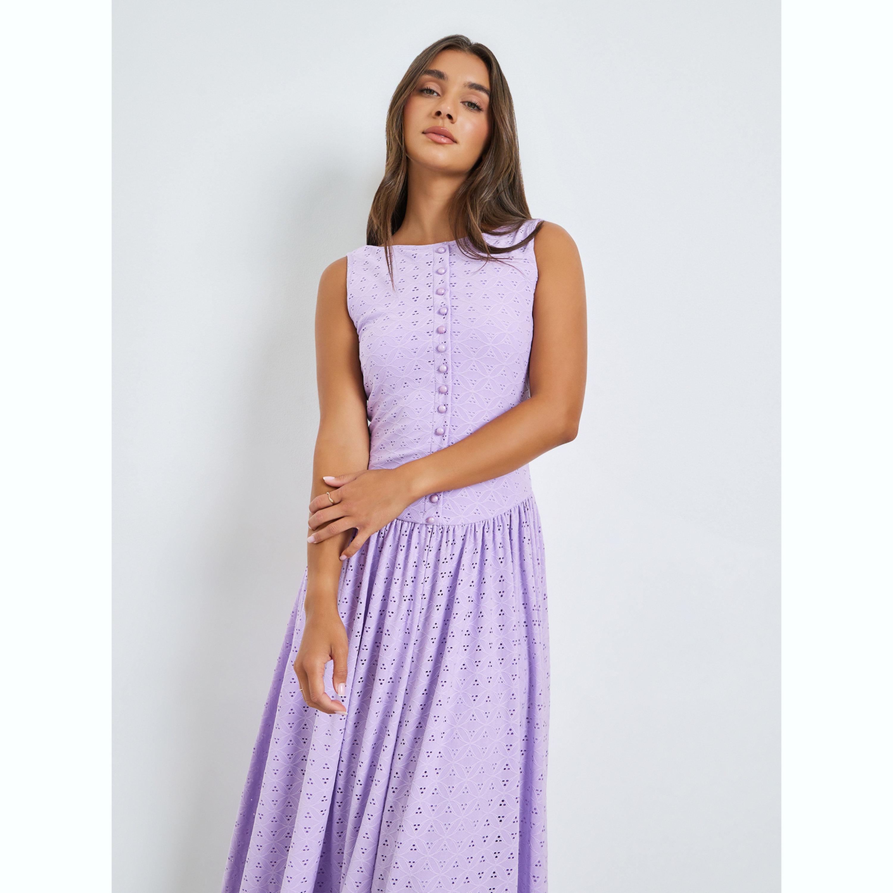 فستان طويل بحافة واسعة وتفاصيل شيفلي-women-clothing-dresses-image-2