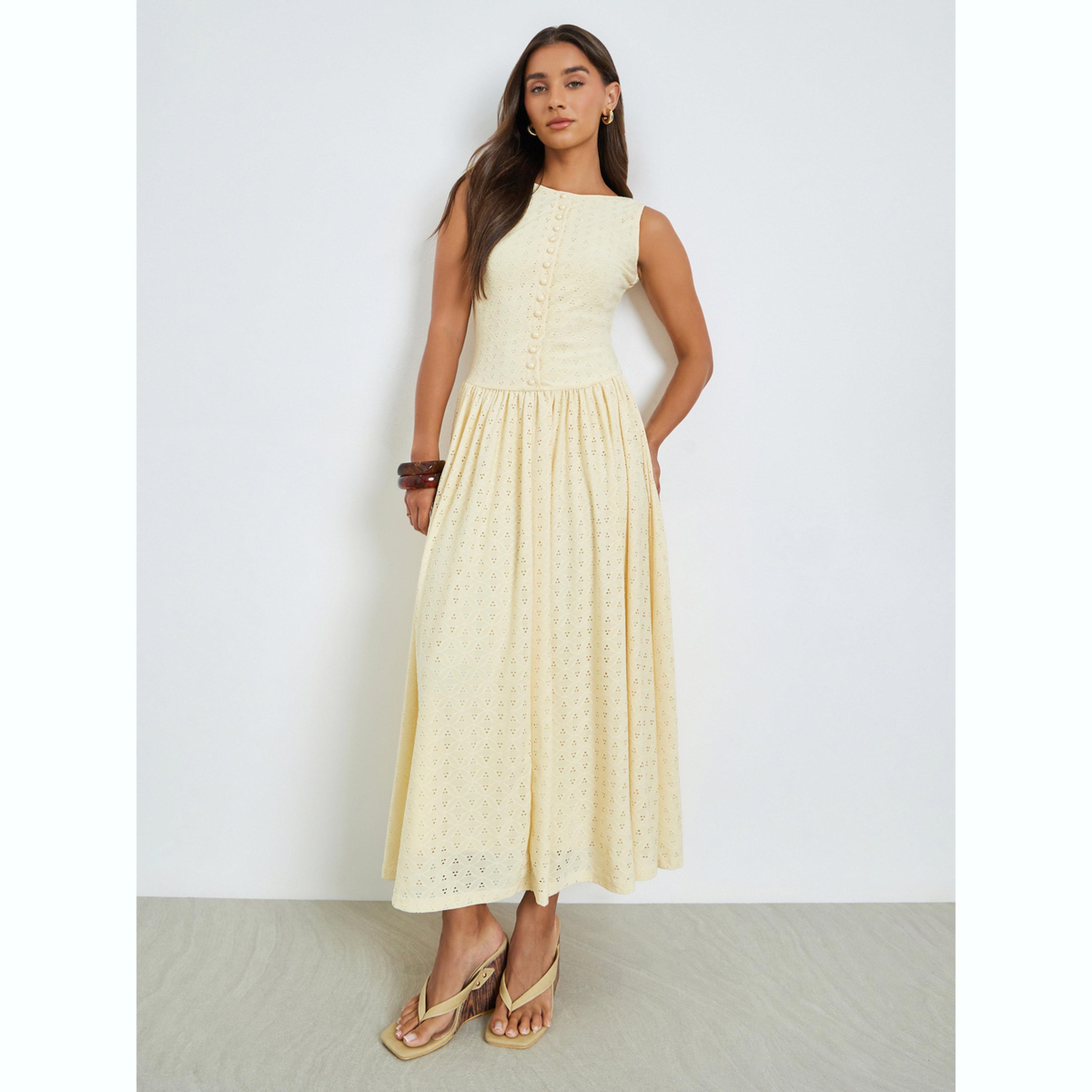 فستان طويل بحافة واسعة وتفاصيل شيفلي-women-clothing-dresses-image-3