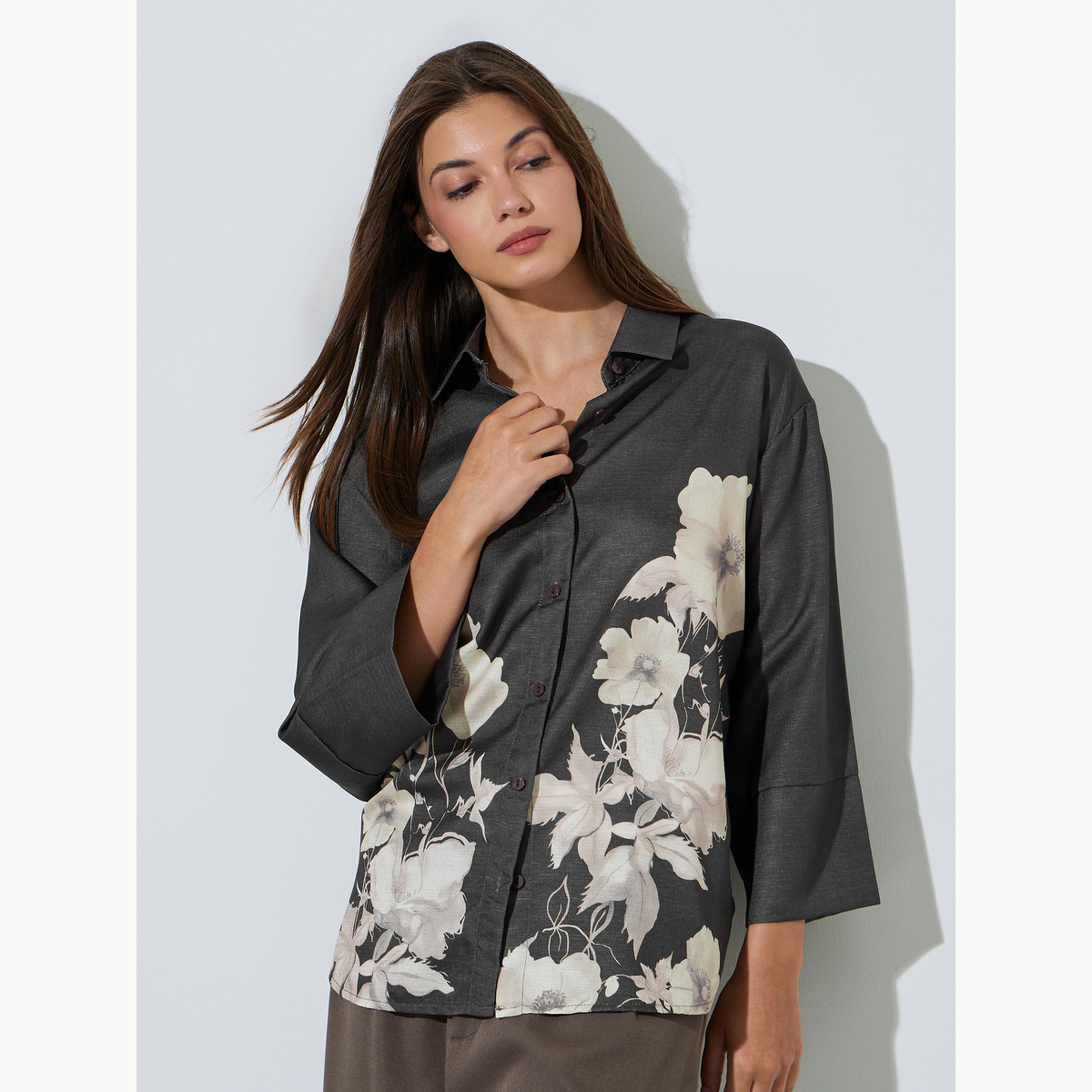 بلوزة بطبعة زهور وأكمام بطول 3/4-women-clothing-shirtsandblouses-shirts-image-1