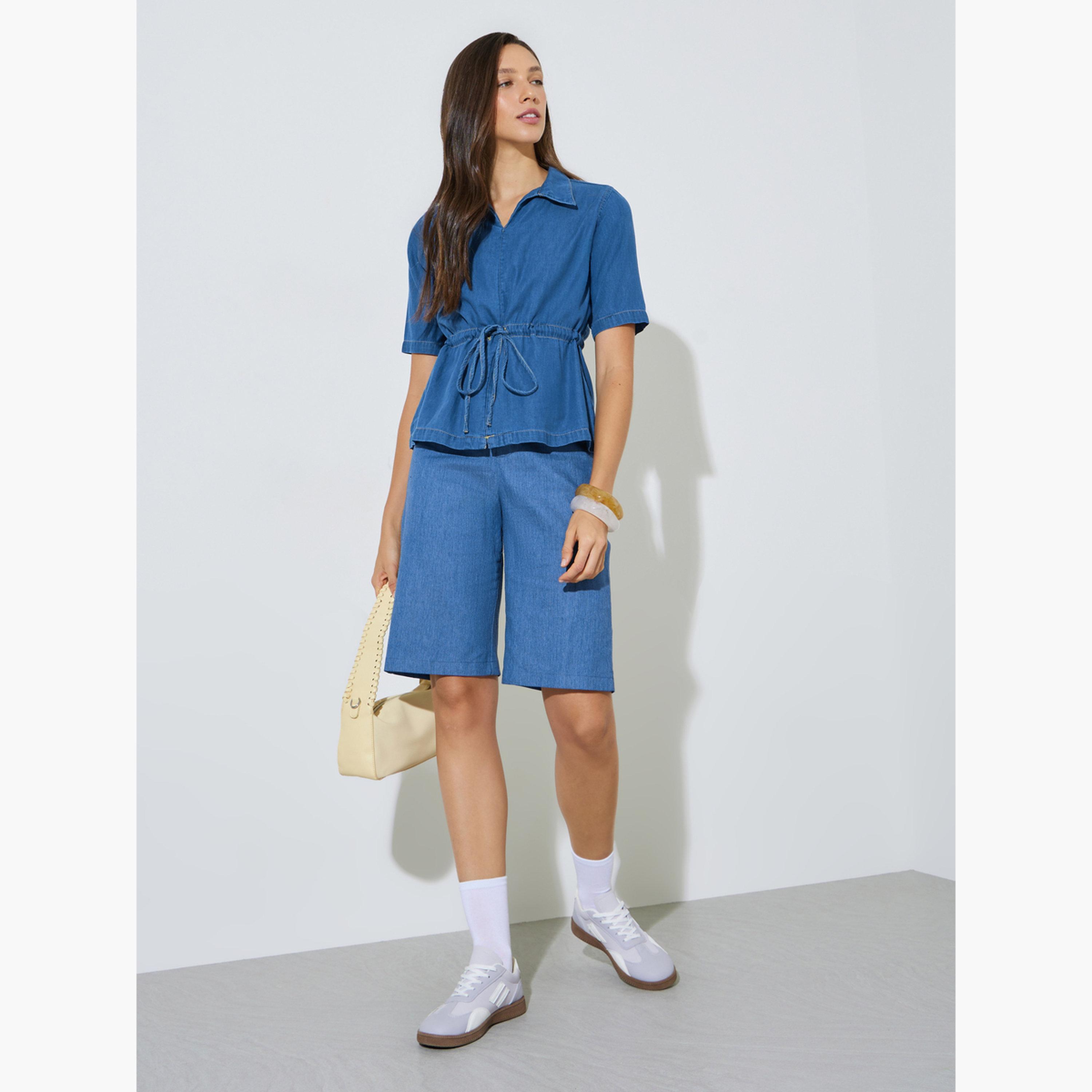 ستايلي - بلوزة جينز زرقاء متوسطة اللون بتصميم بيبلوم مع رباط-women-clothing-shirtsandblouses-blouses-image-2
