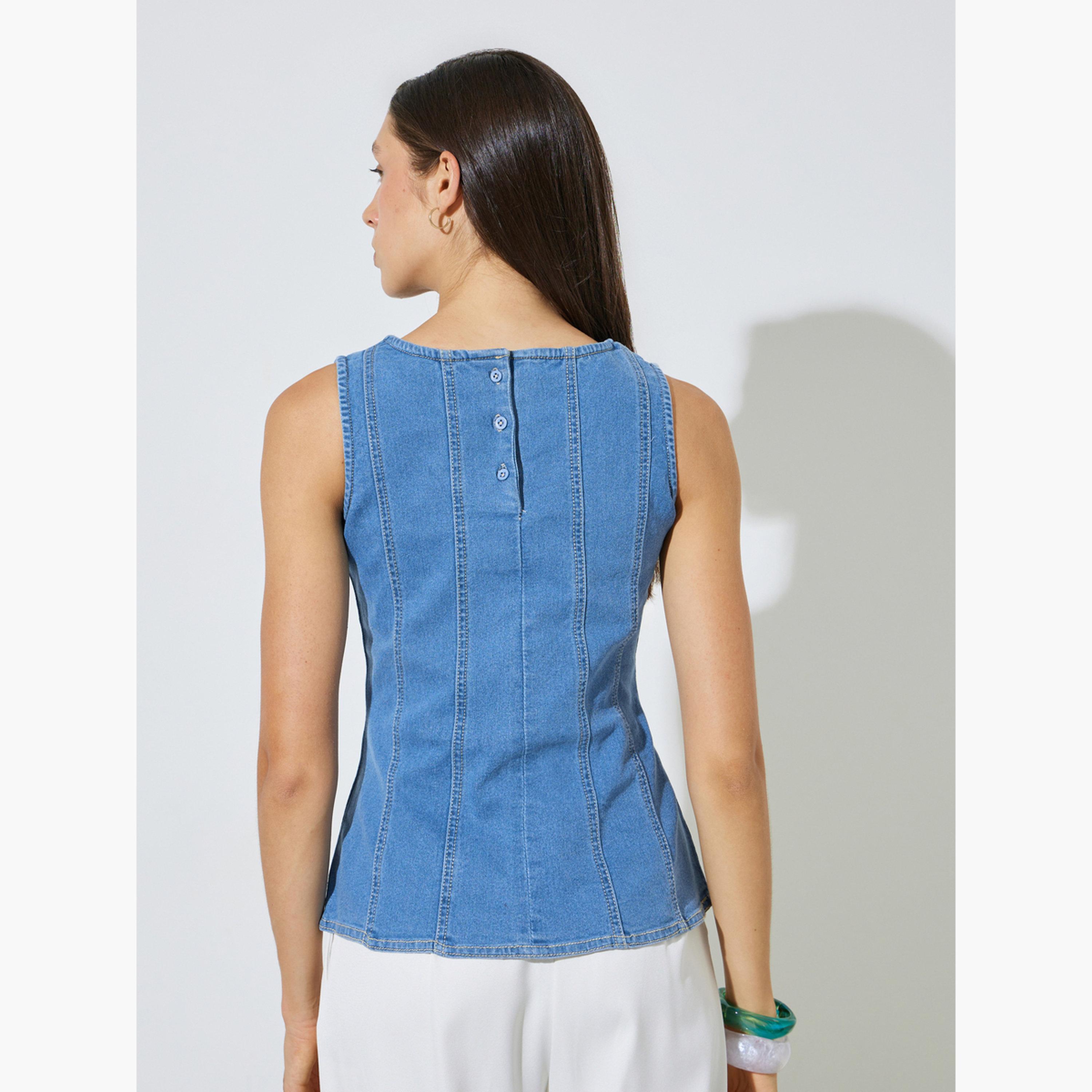 ستايلي - بلوزة جينز زرقاء بدون أكمام بتصميم بيبلوم-women-clothing-shirtsandblouses-blouses-image-4