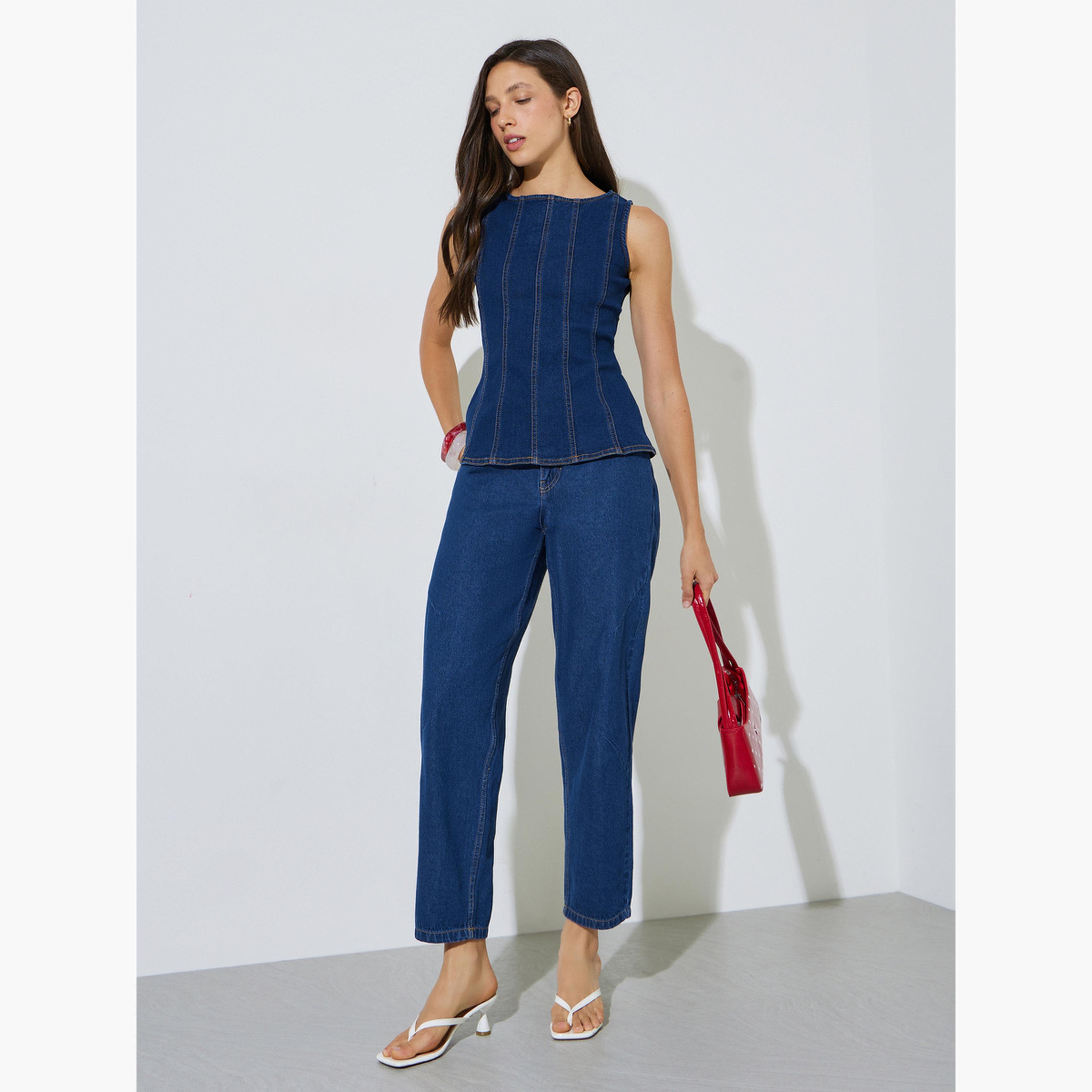 ستايلي - بلوزة جينز زرقاء داكنة بدون أكمام بتصميم بيبلوم-women-clothing-shirtsandblouses-blouses-image-2