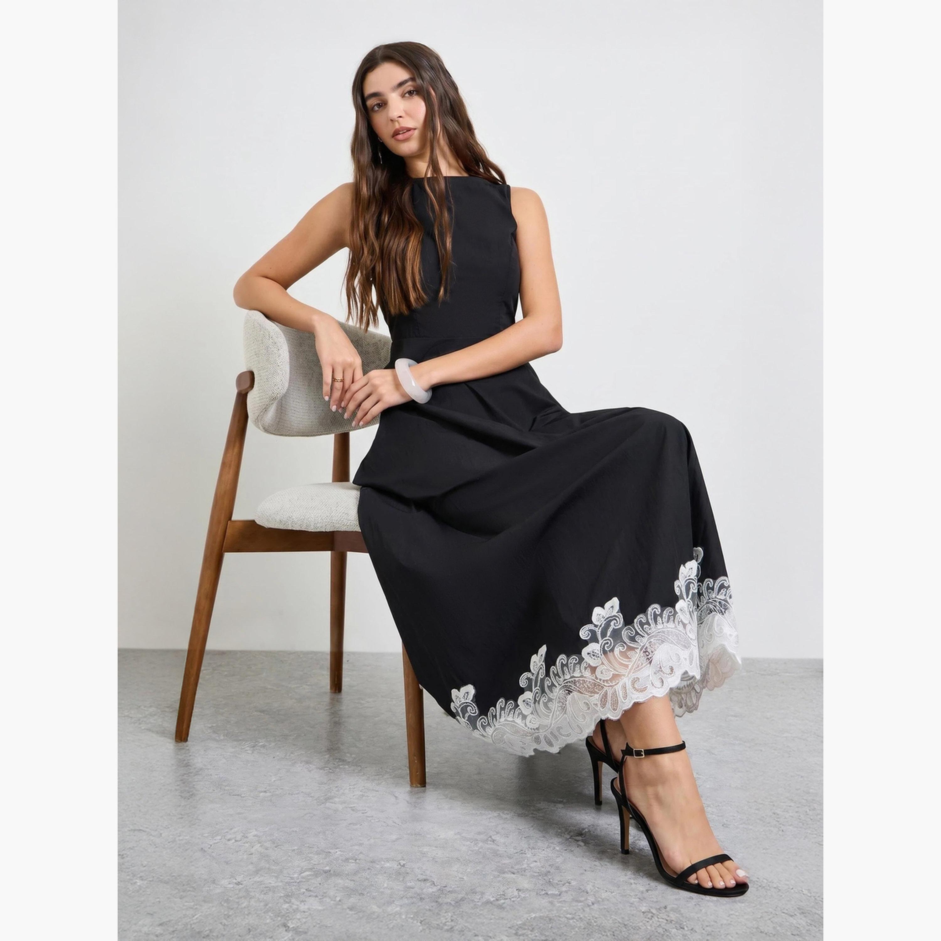 Styli Black Lace Hem Sleeveless A-Line Maxi Dress-women-clothing-dresses-image-2