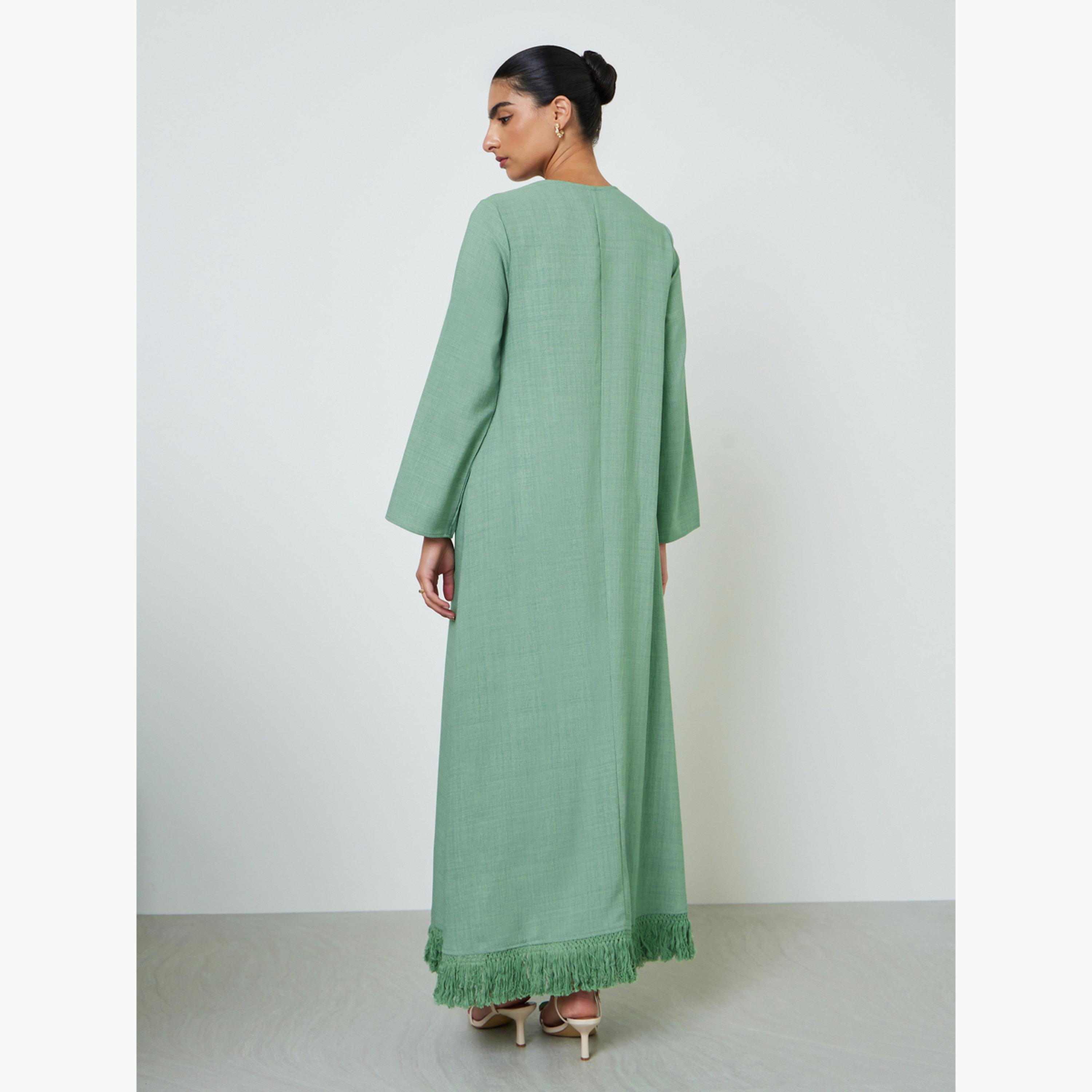 جلابية بحافة واسعة ومزينة بشرابات باللون الأخضر-women-arabicclothing-jalabiyas-image-4