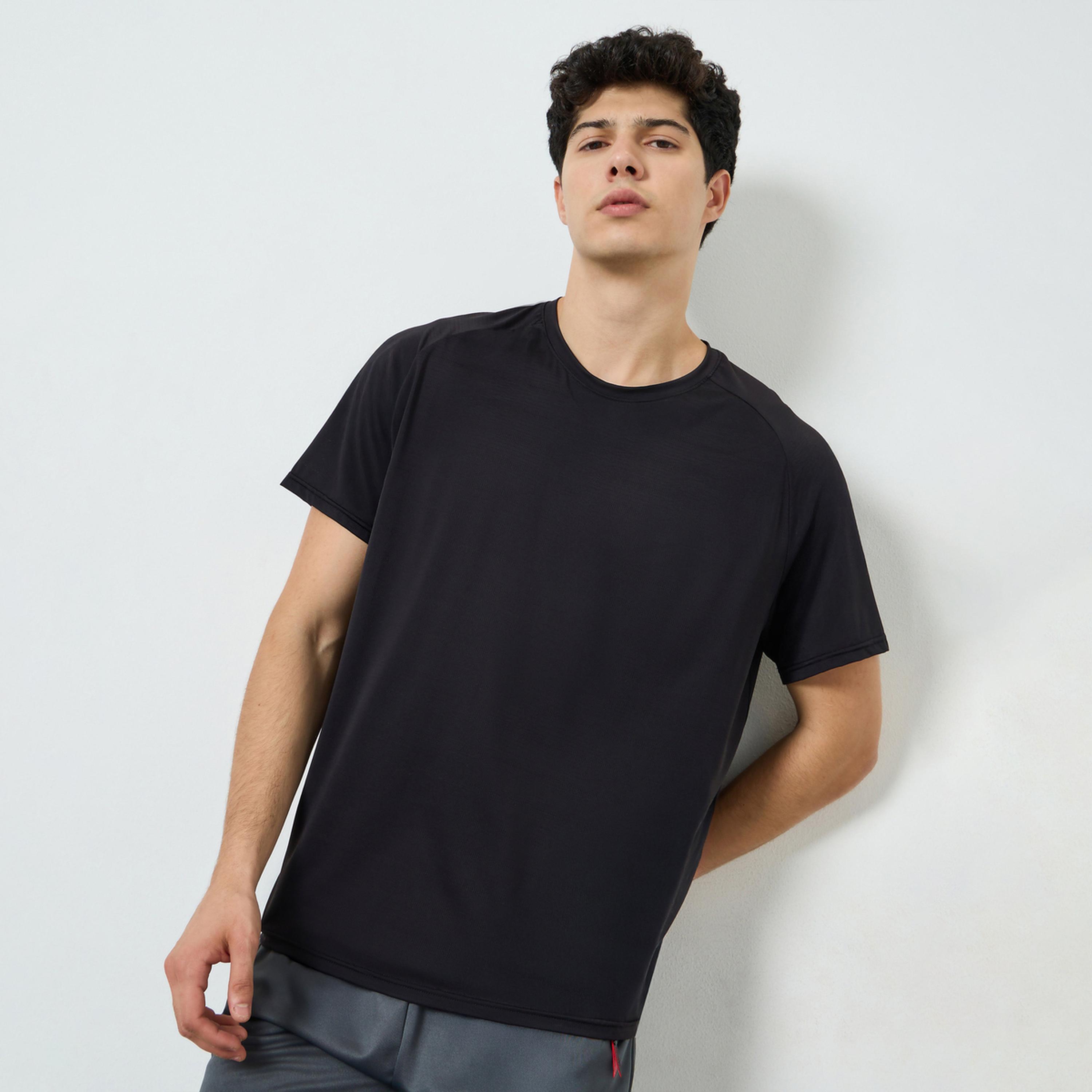 Styli Men Raglan Sleeves Performance T-Shirt-men-clothing-sportswearandactivewear-tshirtsandpolos-image-1