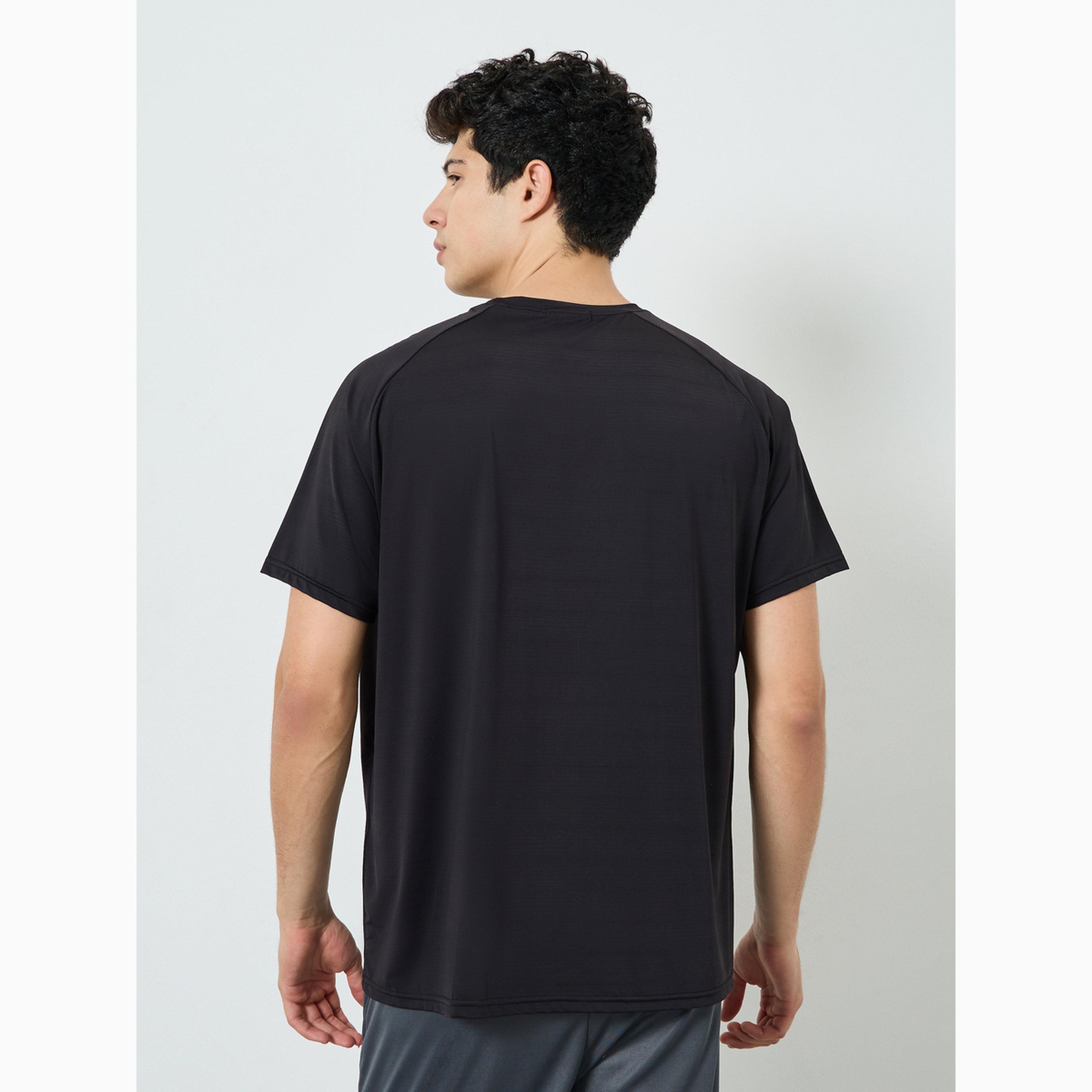 Styli Men Raglan Sleeves Performance T-Shirt-men-clothing-sportswearandactivewear-tshirtsandpolos-image-3