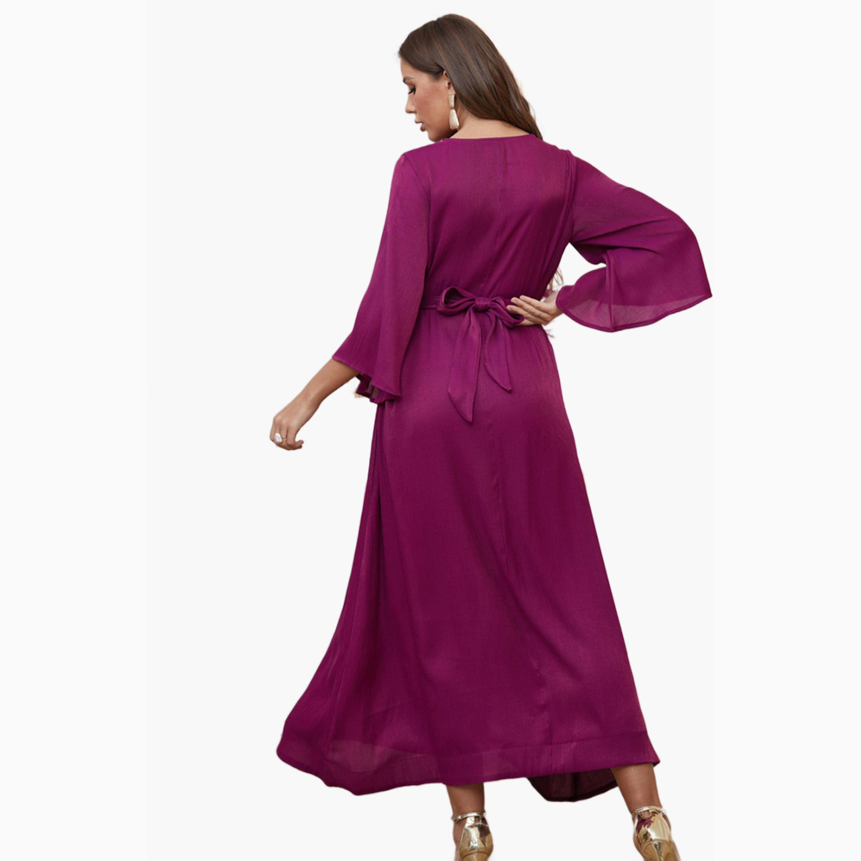 فستان طويل بحافة واسعة وأكمام جرس وتفاصيل ريش صناعي لون أرجواني-women-clothing-dresses-image-2