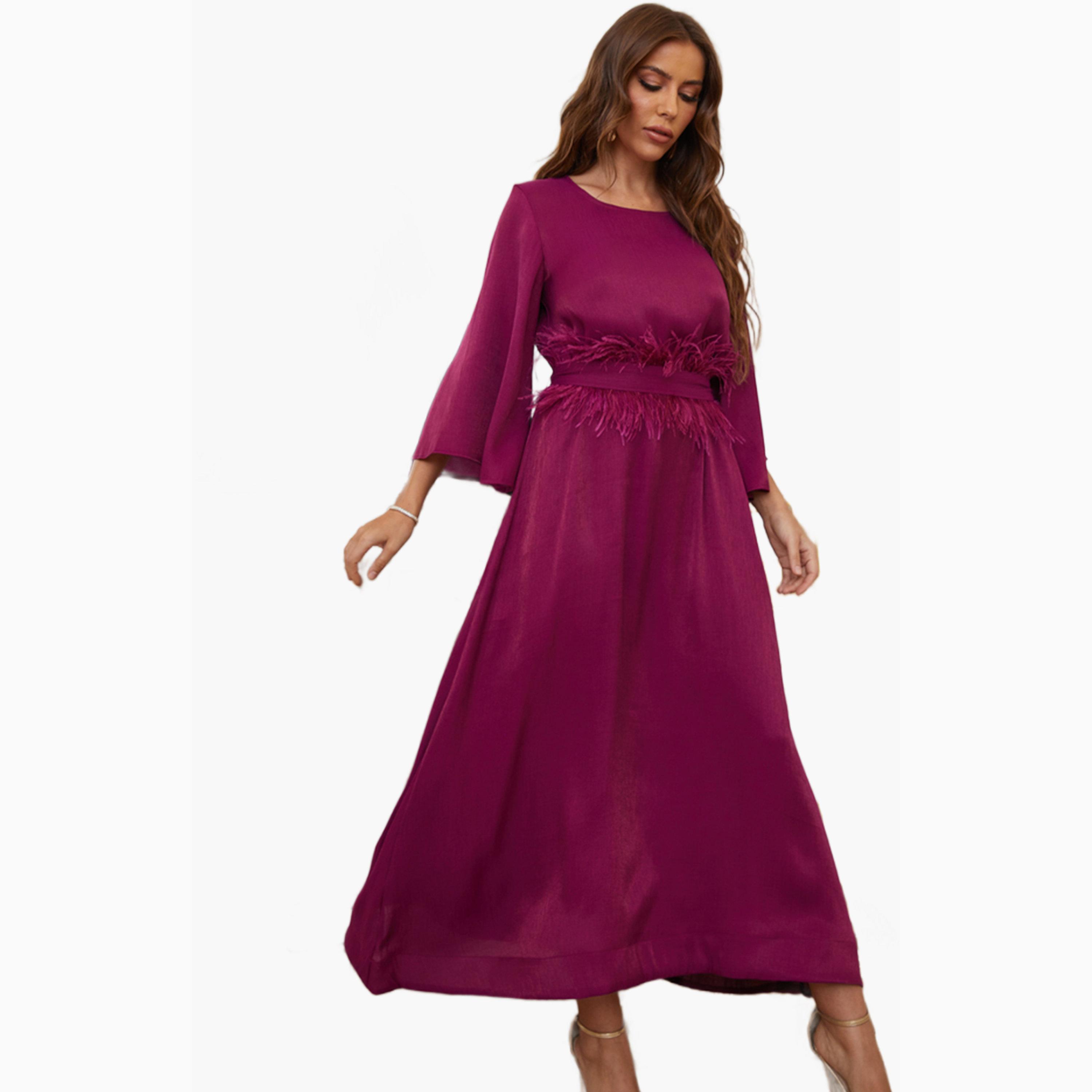 فستان طويل بحافة واسعة وأكمام جرس وتفاصيل ريش صناعي لون أرجواني-women-clothing-dresses-image-3
