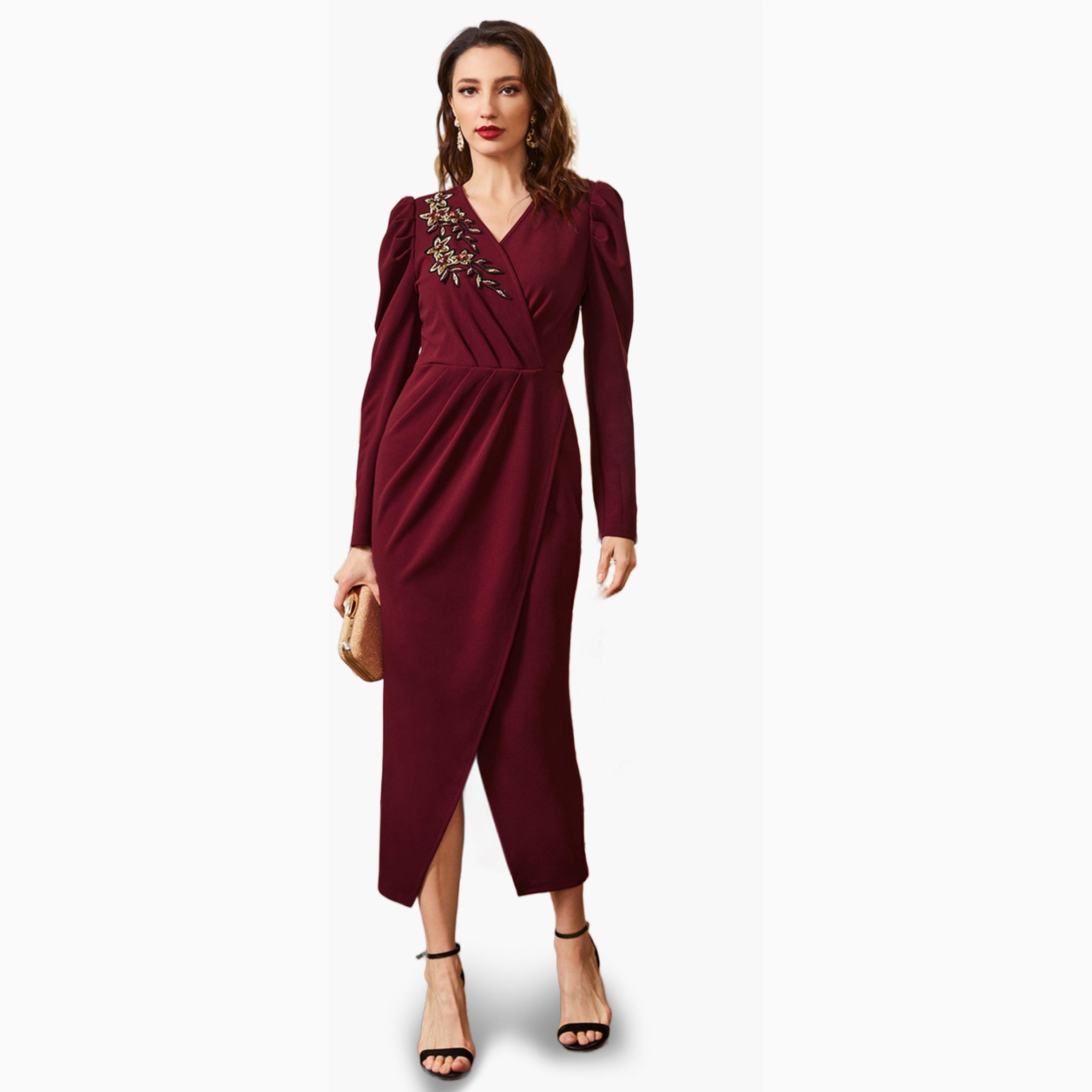 فستان ميدي قصة ضيقة بنمط لف مطرز لون برغندي-women-clothing-dresses-image-1