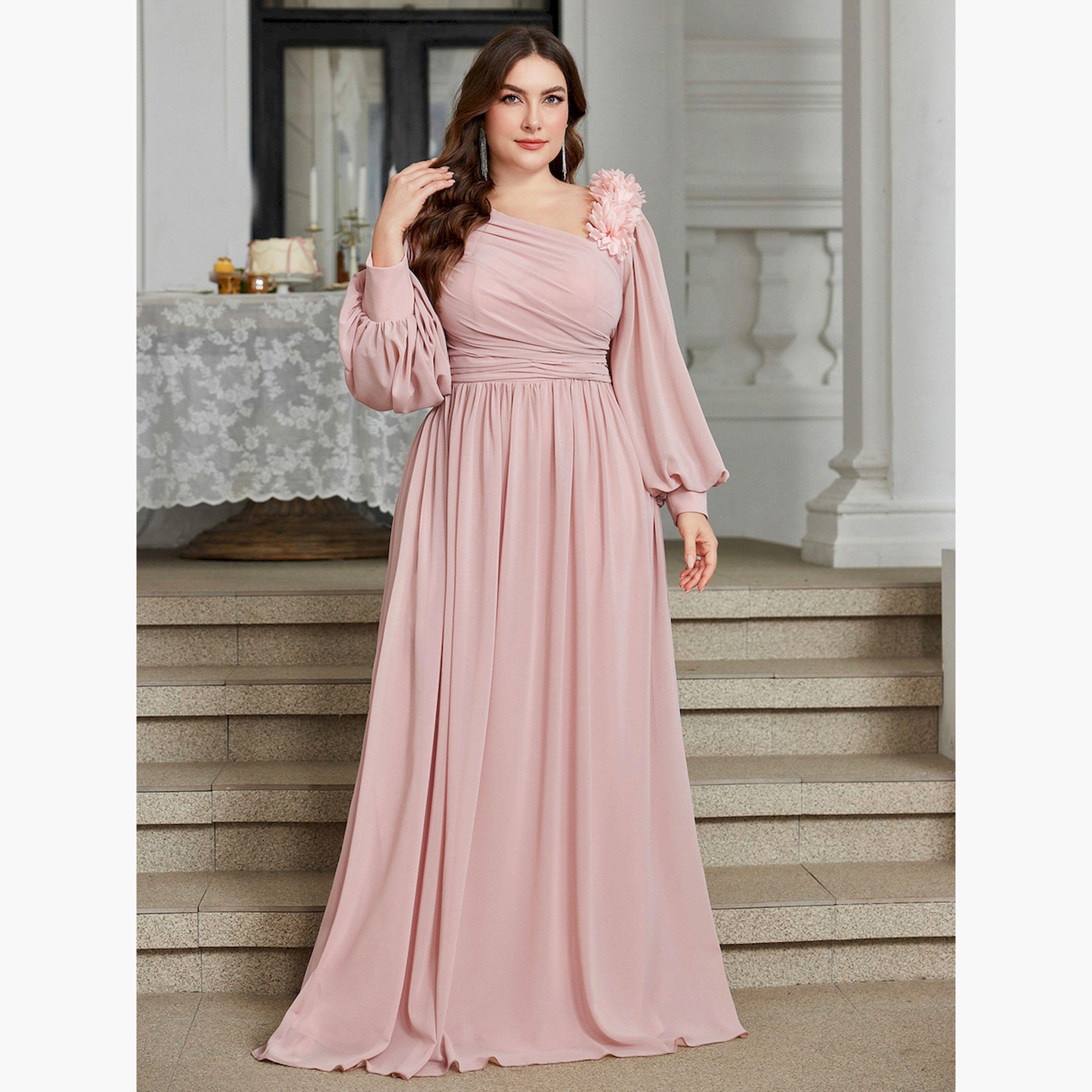 فستان طويل مزين بتفاصيل أزهار بمقاس كبير-women-clothing-dresses-image-1