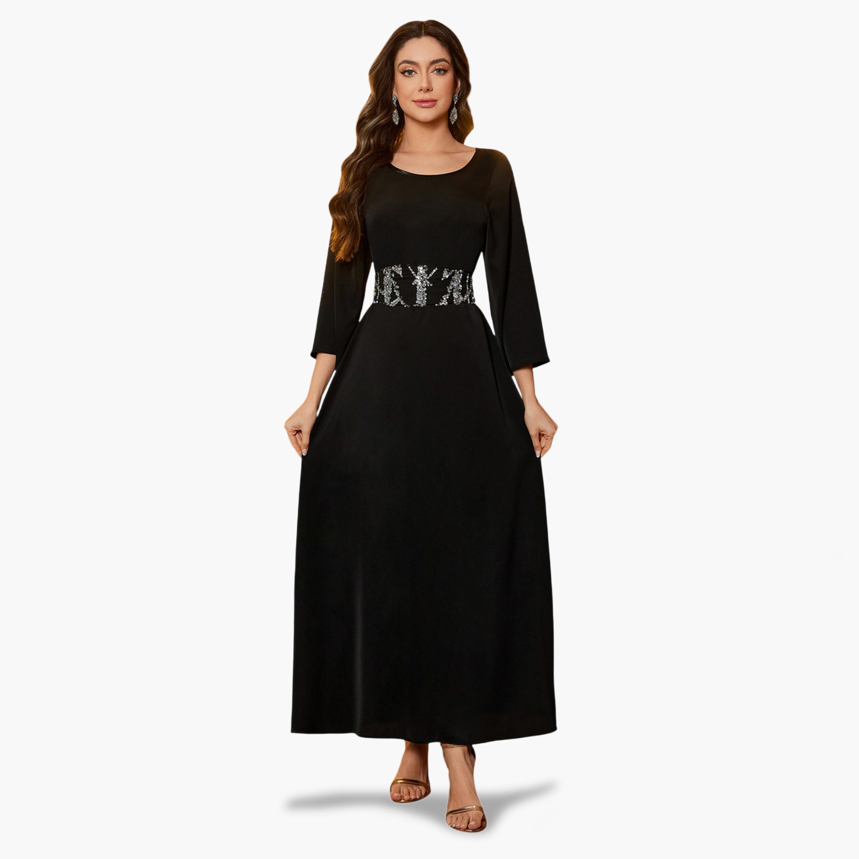 سوبر جير × ستايلي - طقم مكون من عباءة سوداء مزينة بالترتر وفستان طويل-women-clothing-coordsets-image-2