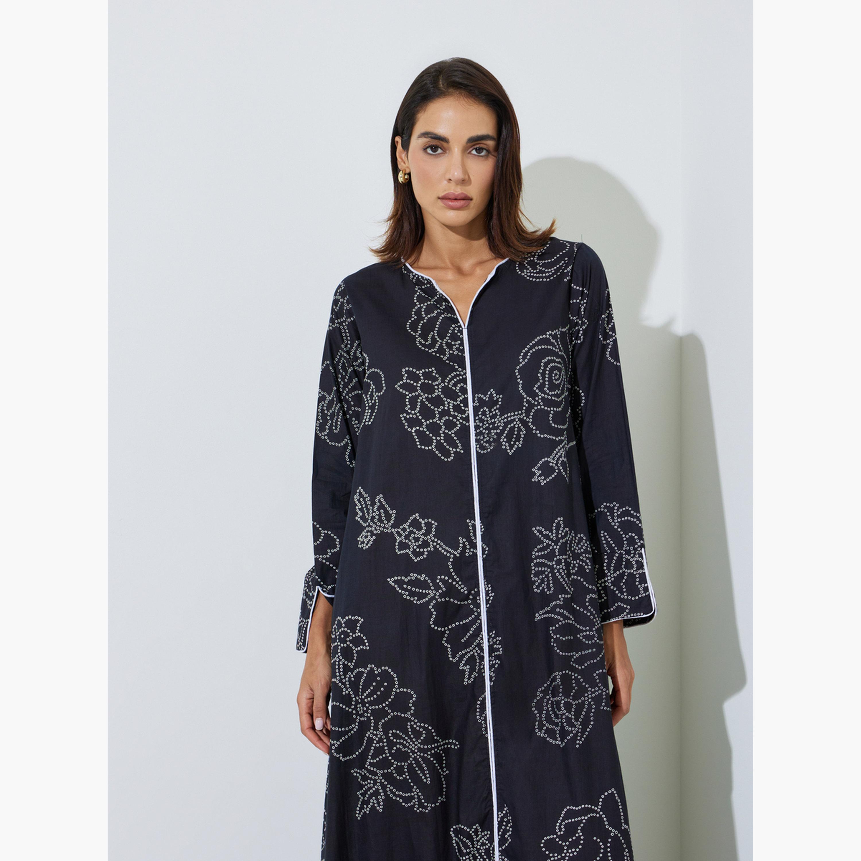 Amirah X Styli Black All Over Print Contrast Trim Maxi Jalabiya-women-arabicclothing-sets-image-2