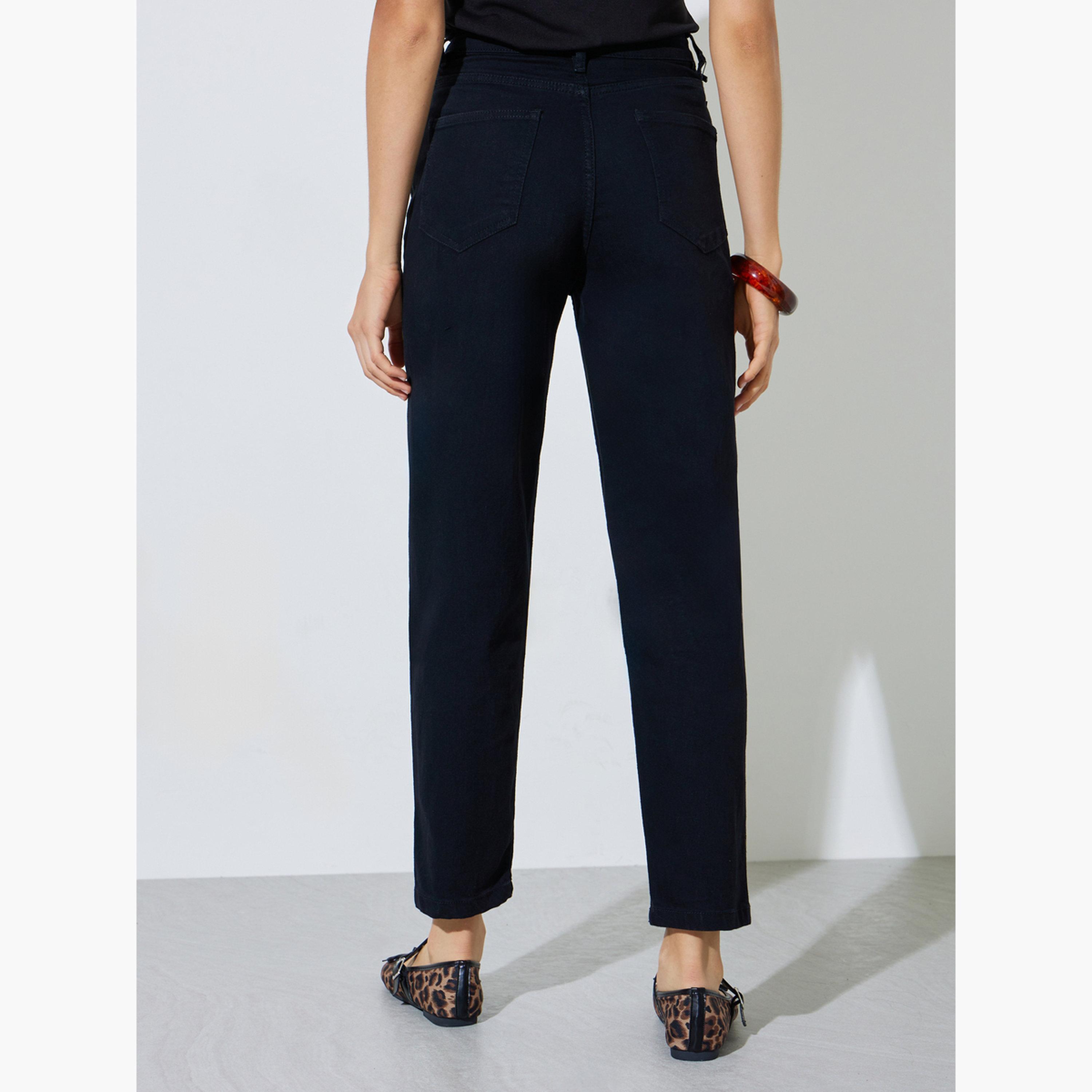 ستايلي - بنطال جينز أسود متوسط ​​الارتفاع بقصة "موم فيت"-women-clothing-bottoms-jeans-image-4