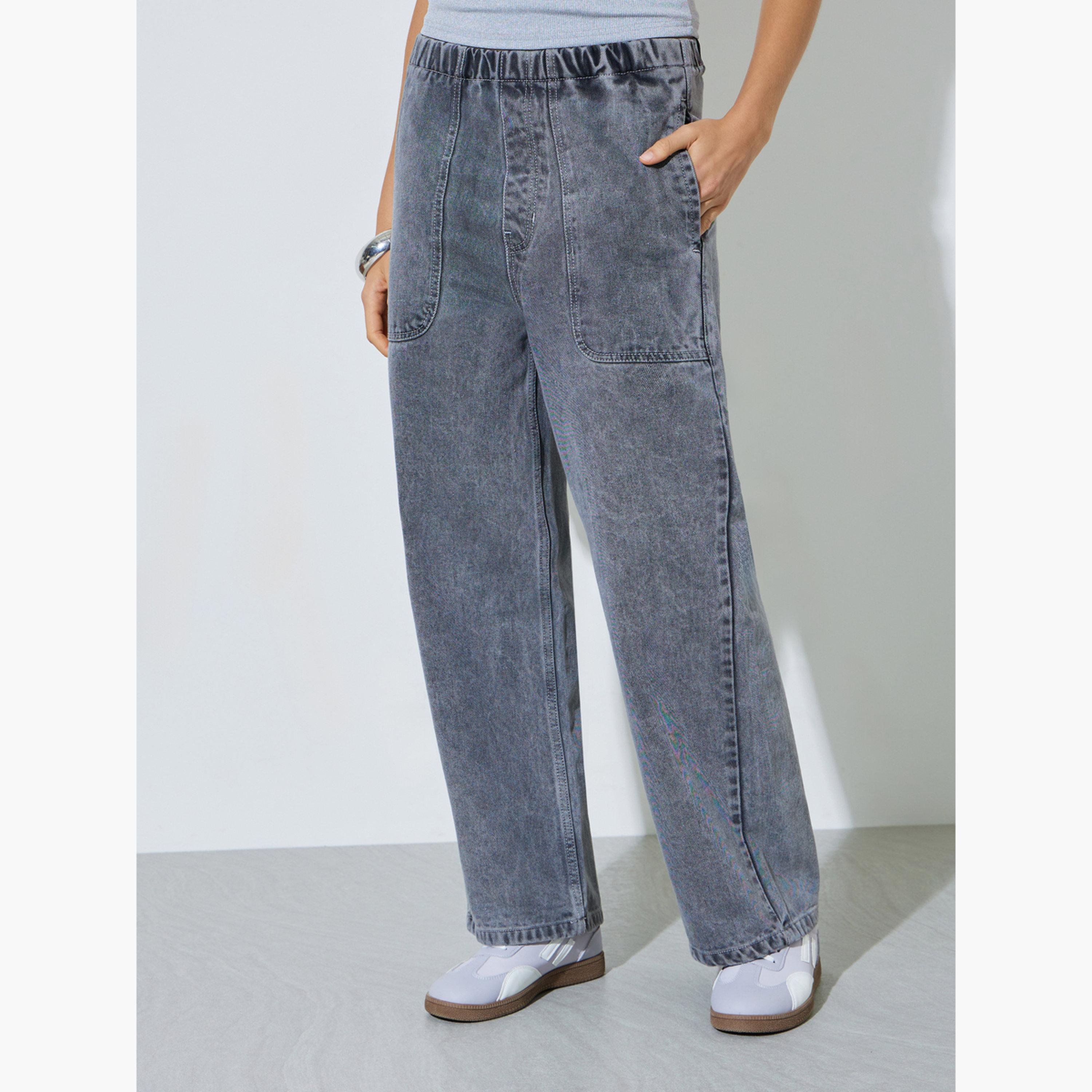 ستايلي - بنطال جينز رمادي بقصة مستقيمة ونمط رياضي مع جيب رقعة-women-clothing-bottoms-jeans-image-1