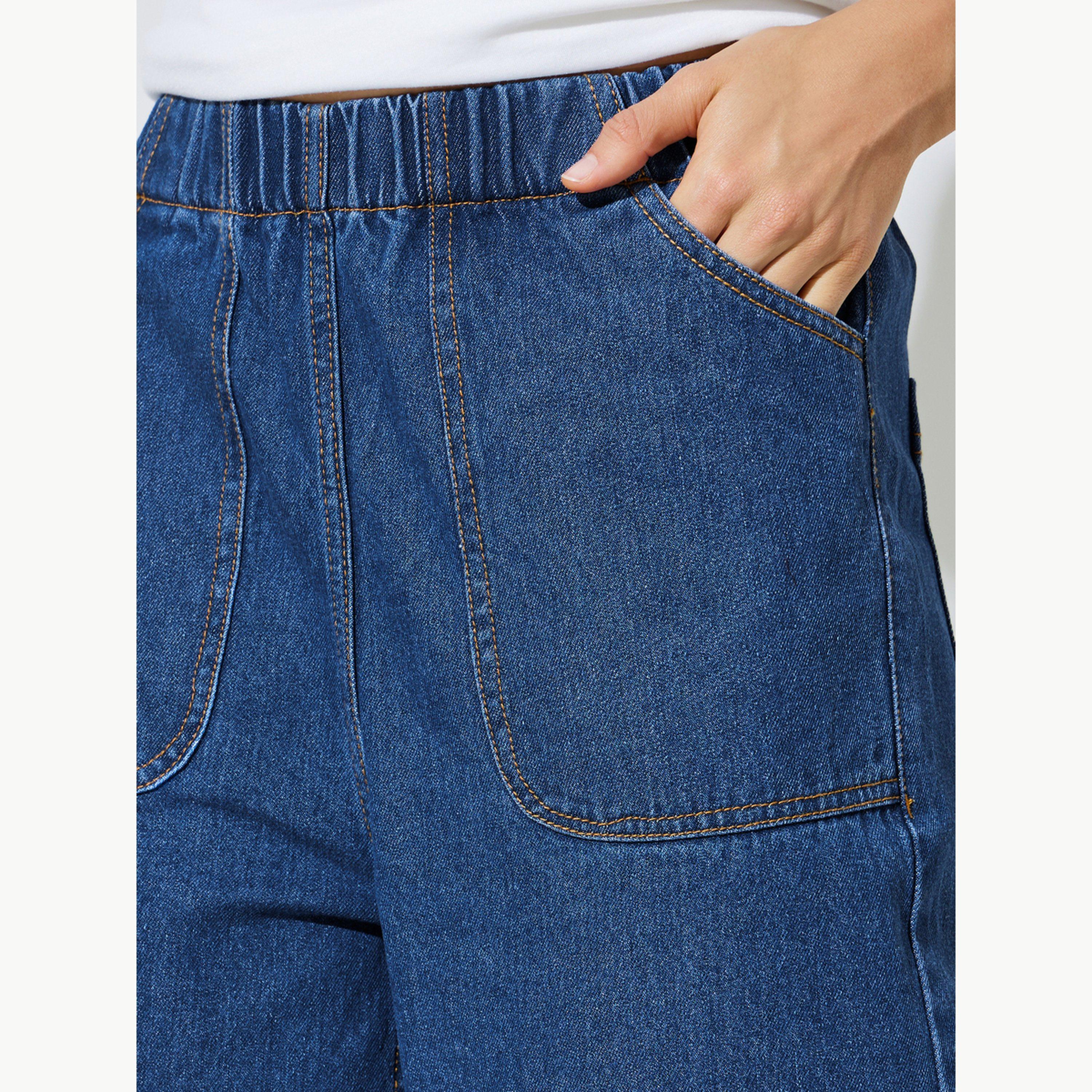 جينز بنمط جوغر بأرجل واسعة-women-clothing-bottoms-jeans-image-4