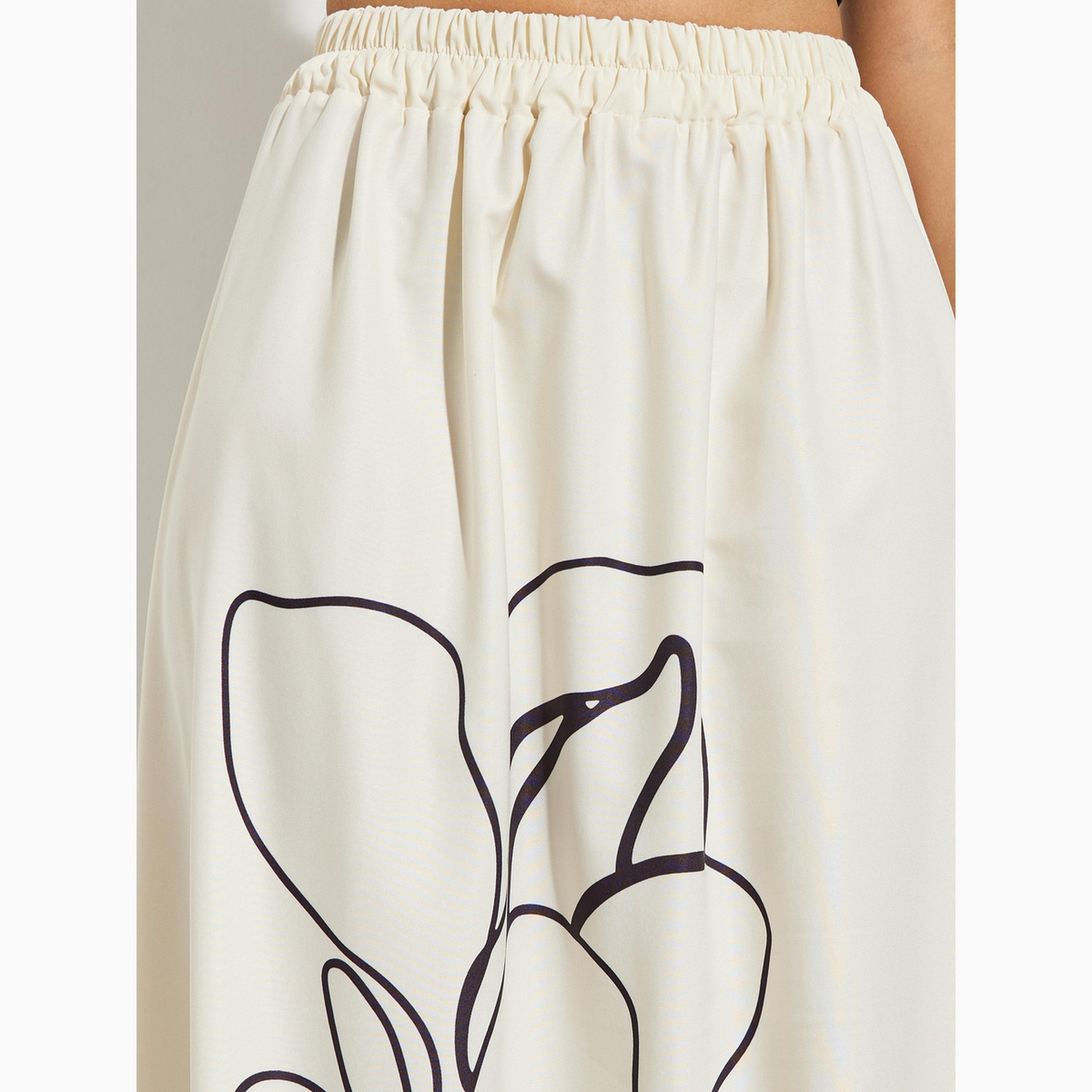 تنورة ماكسي طويلة بيج بقصة راقية وطبعة زهور-women-clothing-bottoms-skirts-image-3