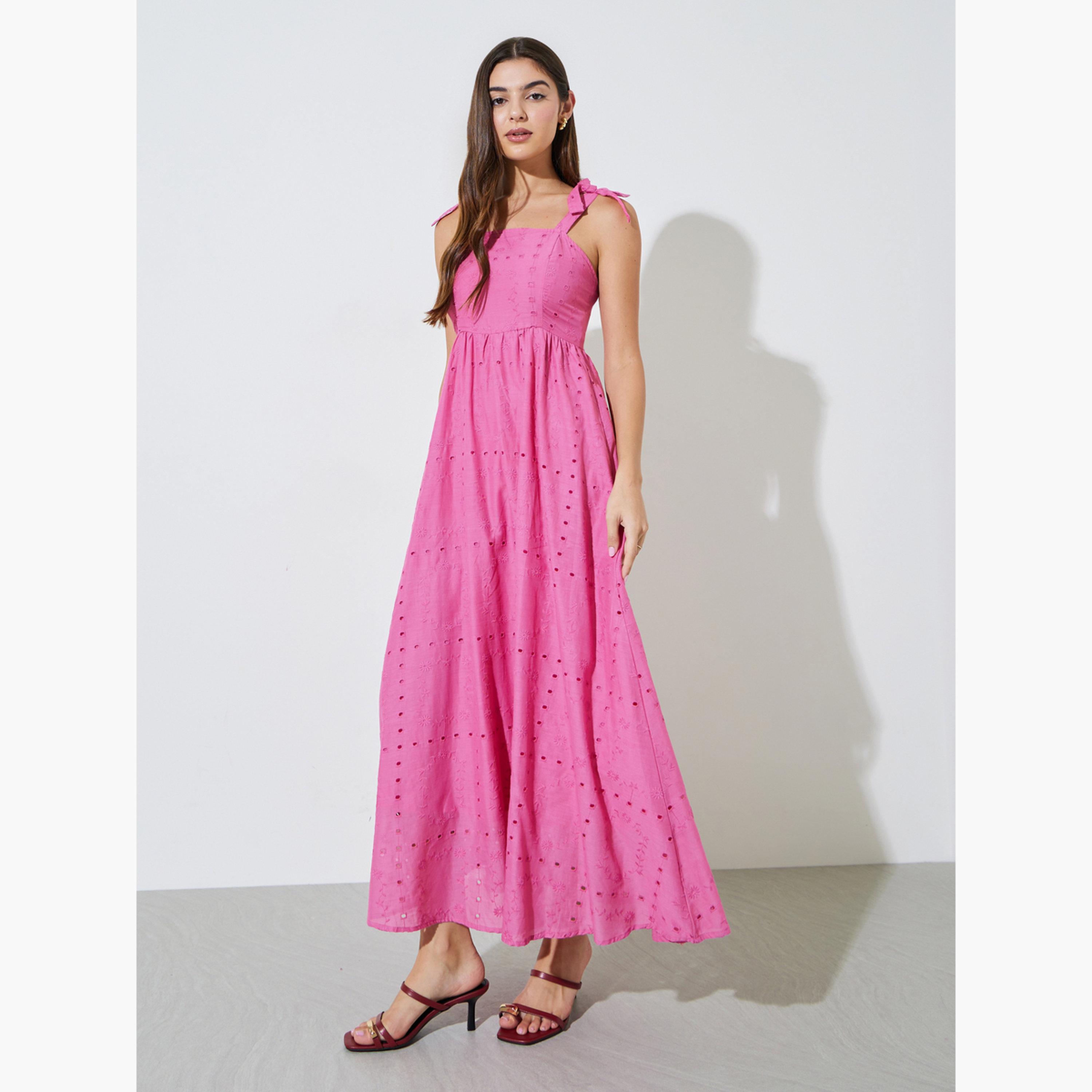 فستان طويل بحافة واسعة بتفاصيل شيفلي-women-clothing-dresses-image-1
