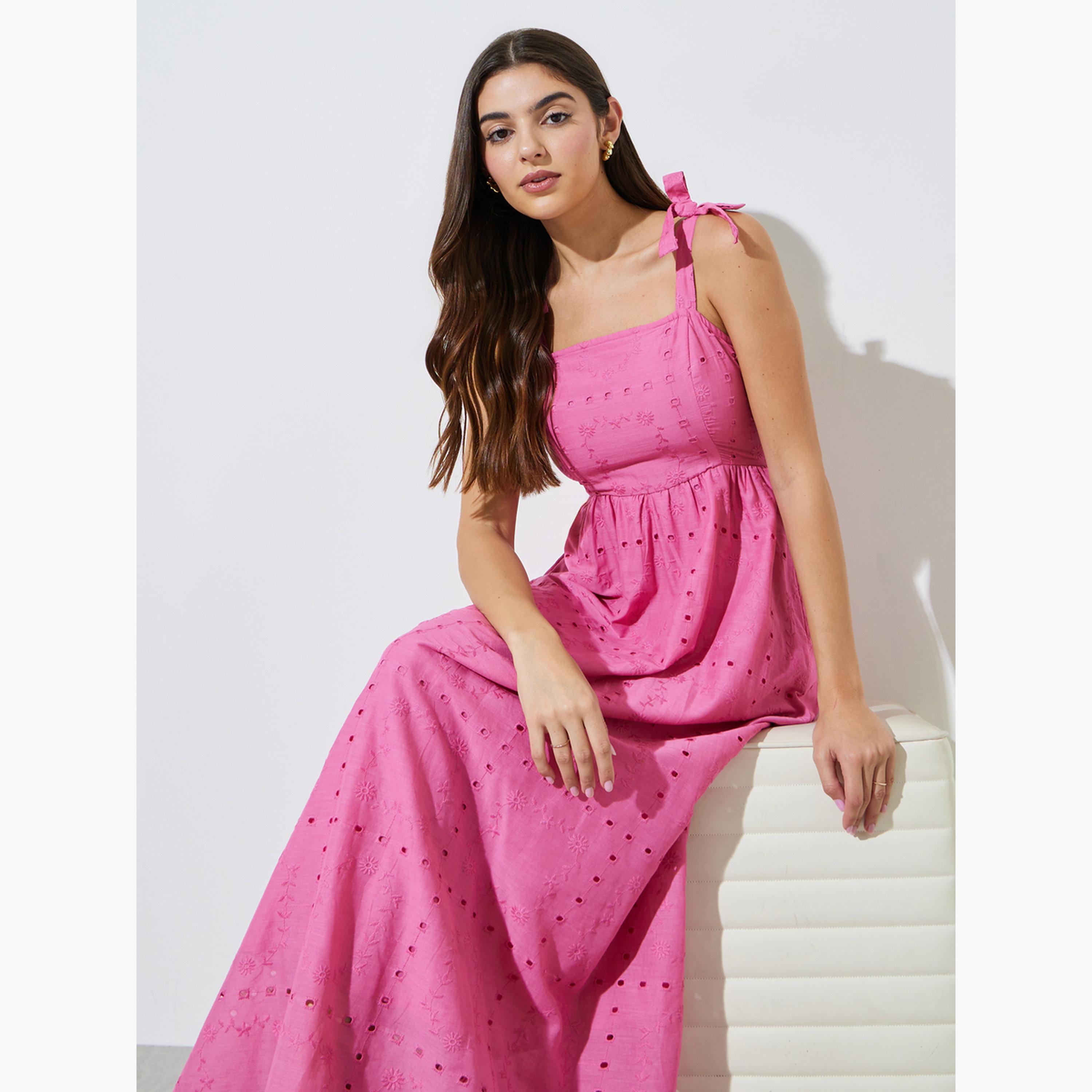 فستان طويل بحافة واسعة بتفاصيل شيفلي-women-clothing-dresses-image-3