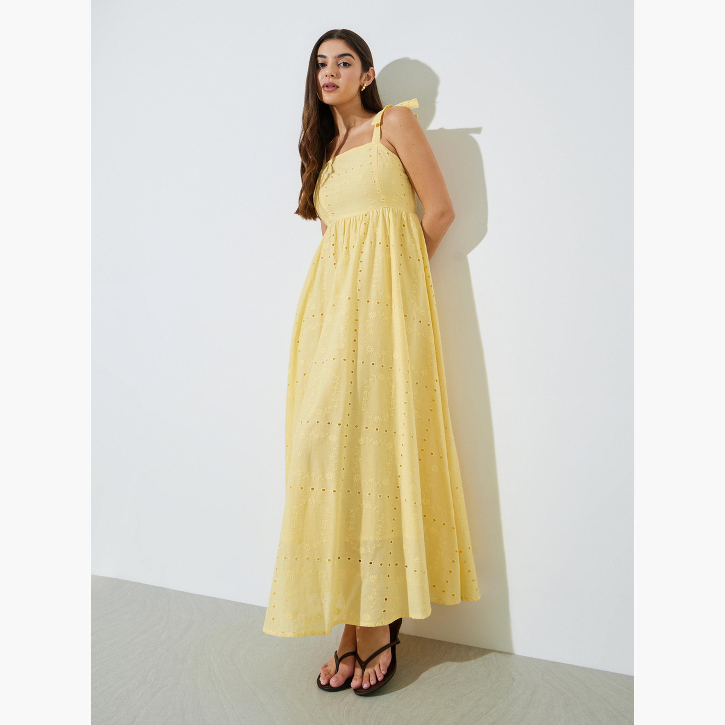 فستان طويل بحافة واسعة بتفاصيل شيفلي-women-clothing-dresses-image-3