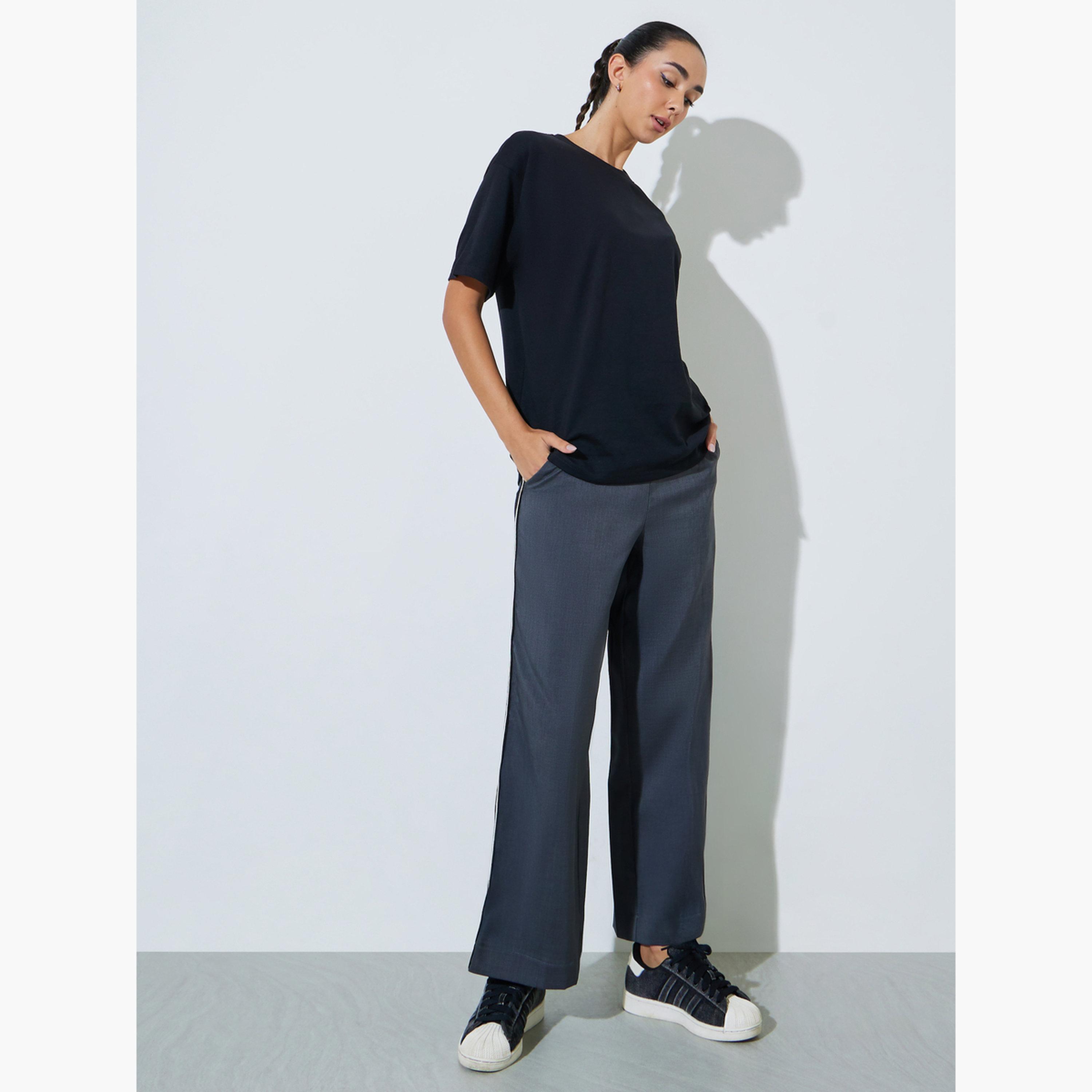 Styli Black Oversized Round Neck T-Shirt-women-clothing-tshirts-image-2