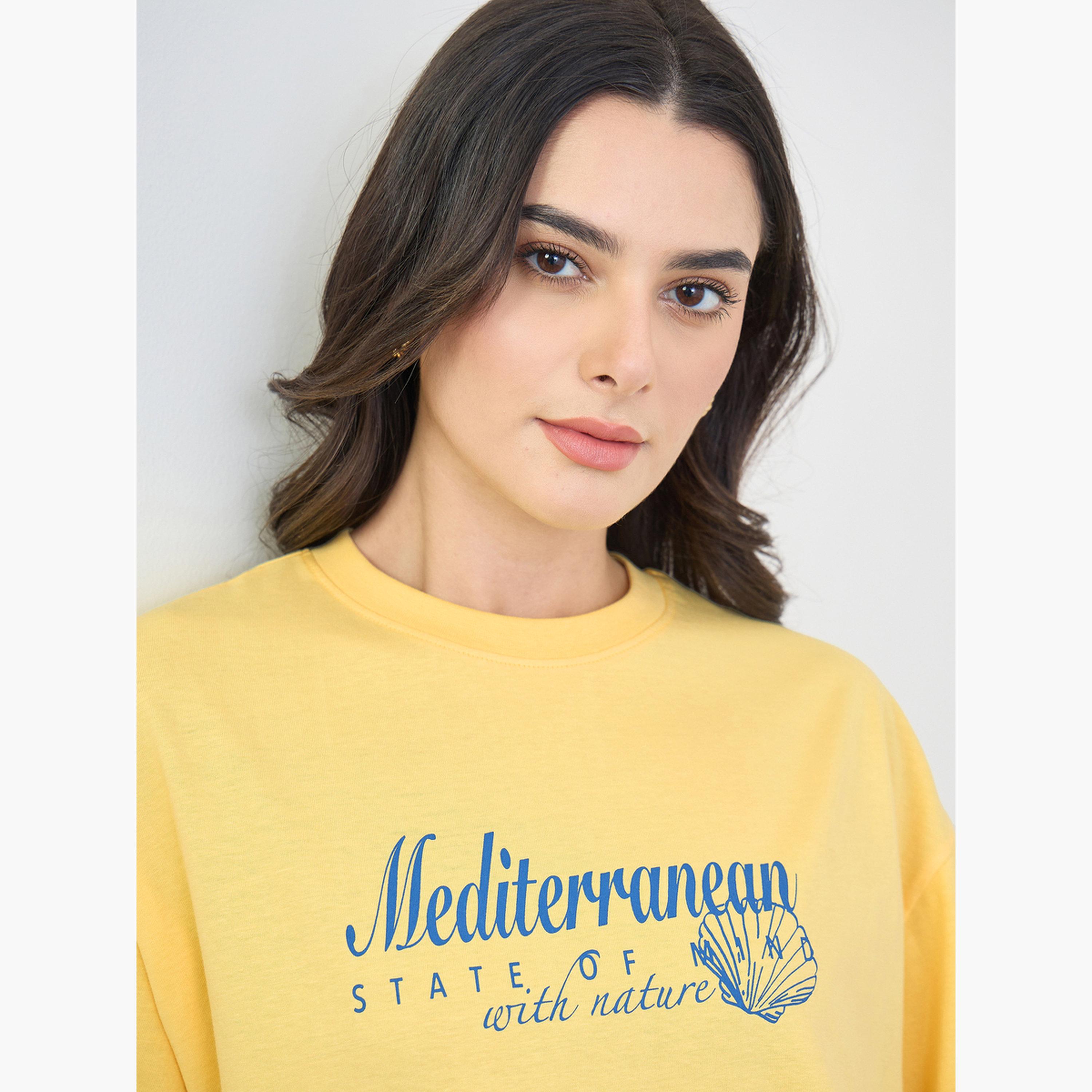 تيشيرت واسع %100 قطن بطبعة جرافيك-women-clothing-tshirts-image-5