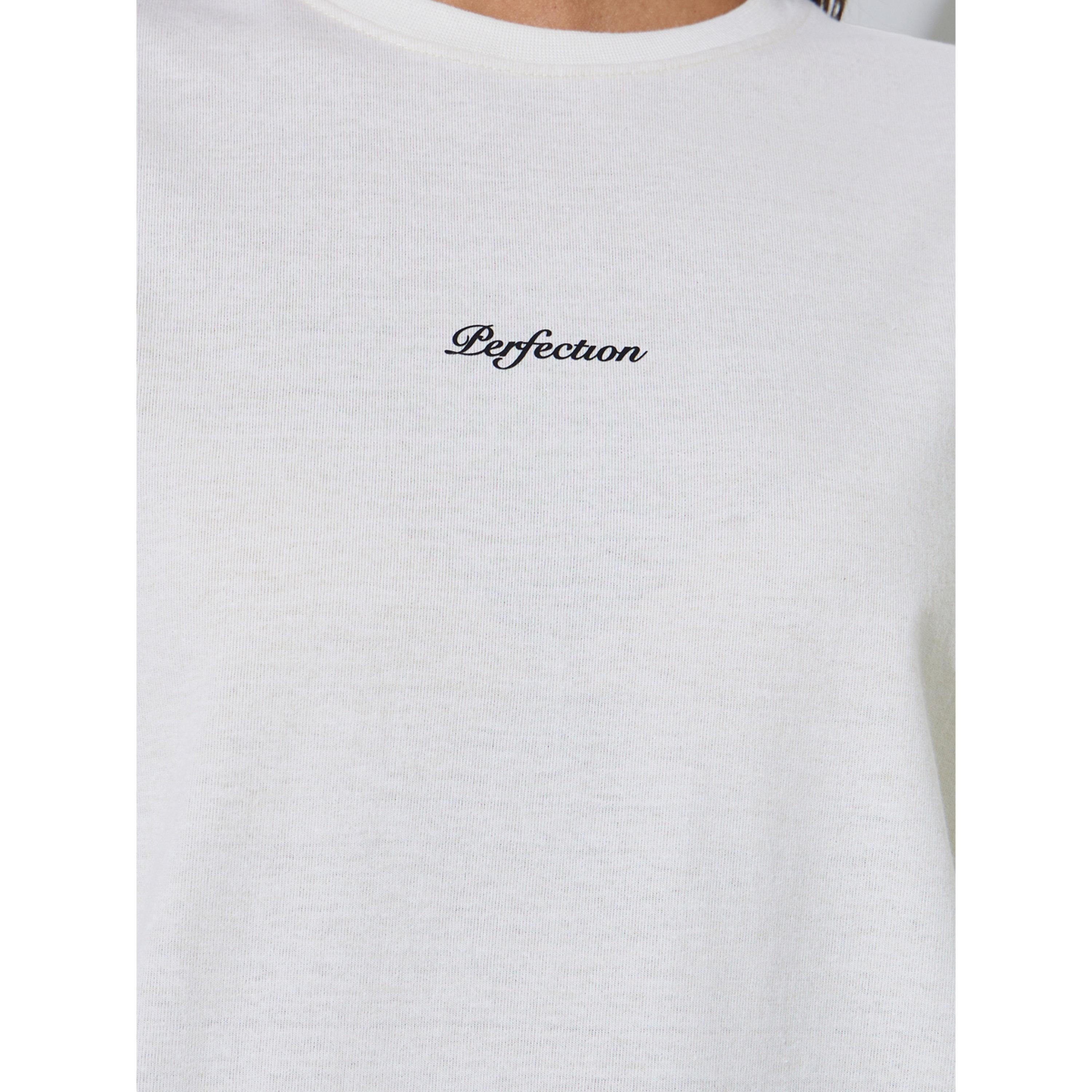 تيشيرت واسع بطبعة كتابة وأكمام قصيرة-women-clothing-tshirts-image-5